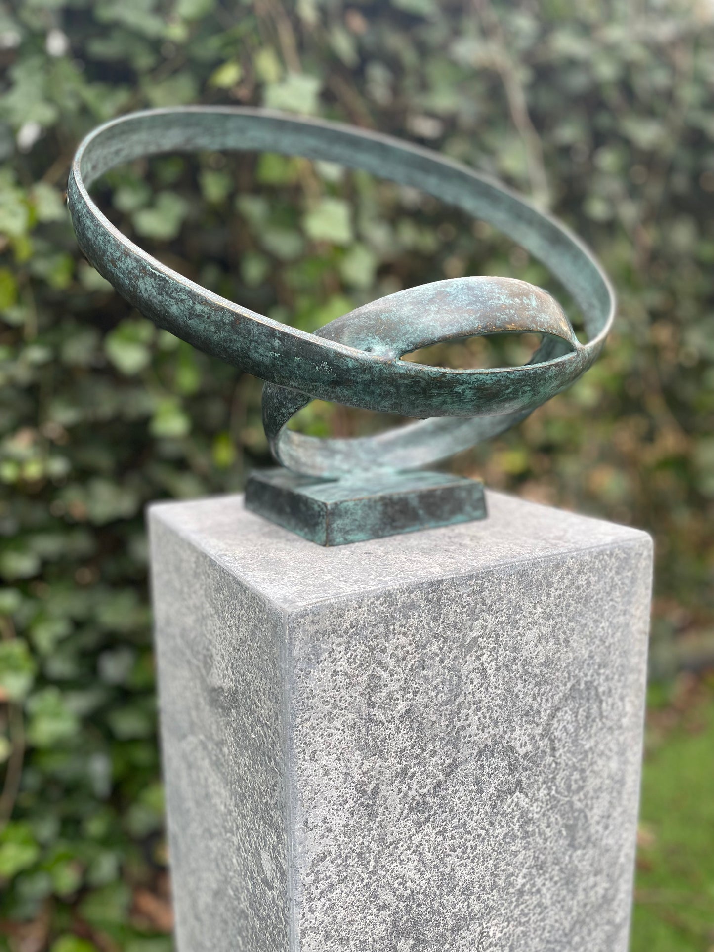 Celestial Rings – Bronze Sculpture. 30x35x30cm - 2.9Kg