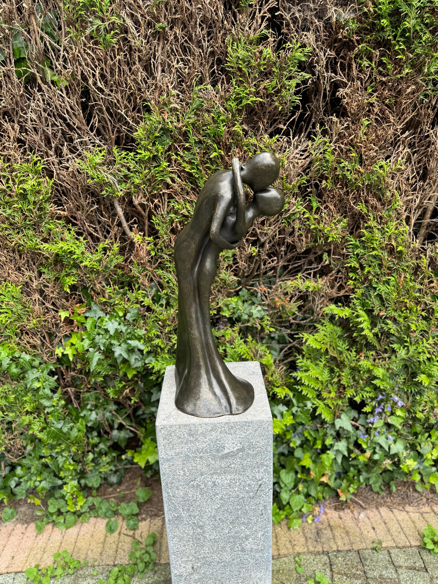 Embrace of Love – Bronze Sculpture. 28x25x54cm - 5.7Kg