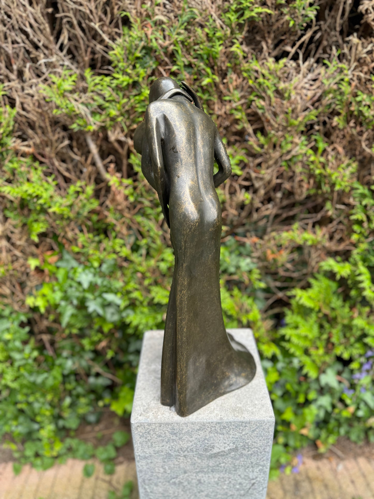 Embrace of Love – Bronze Sculpture. 28x25x54cm - 5.7Kg