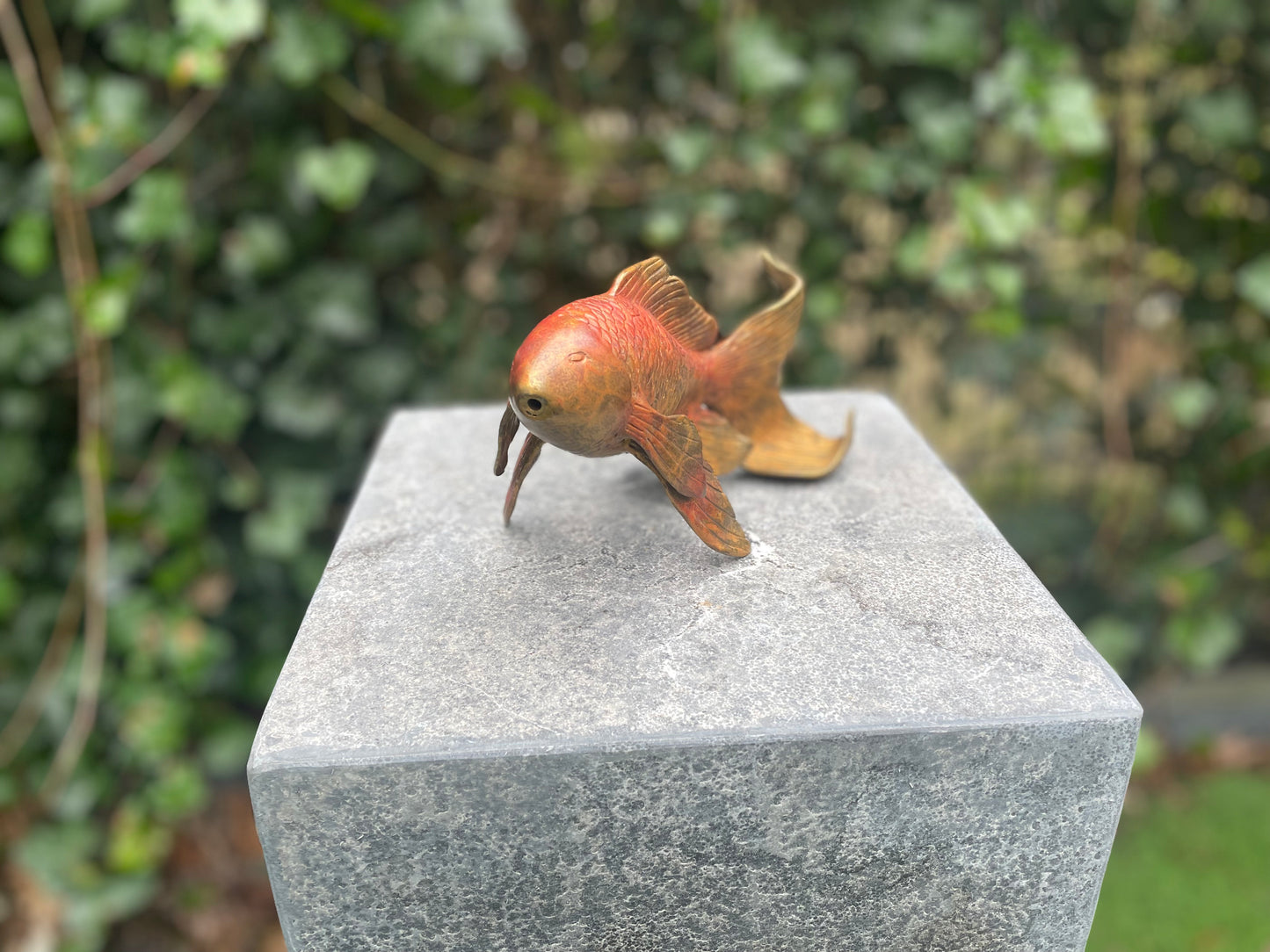 Goldfish Fountain – Bronze Sculpture. 11x8x18cm - 0.9Kg
