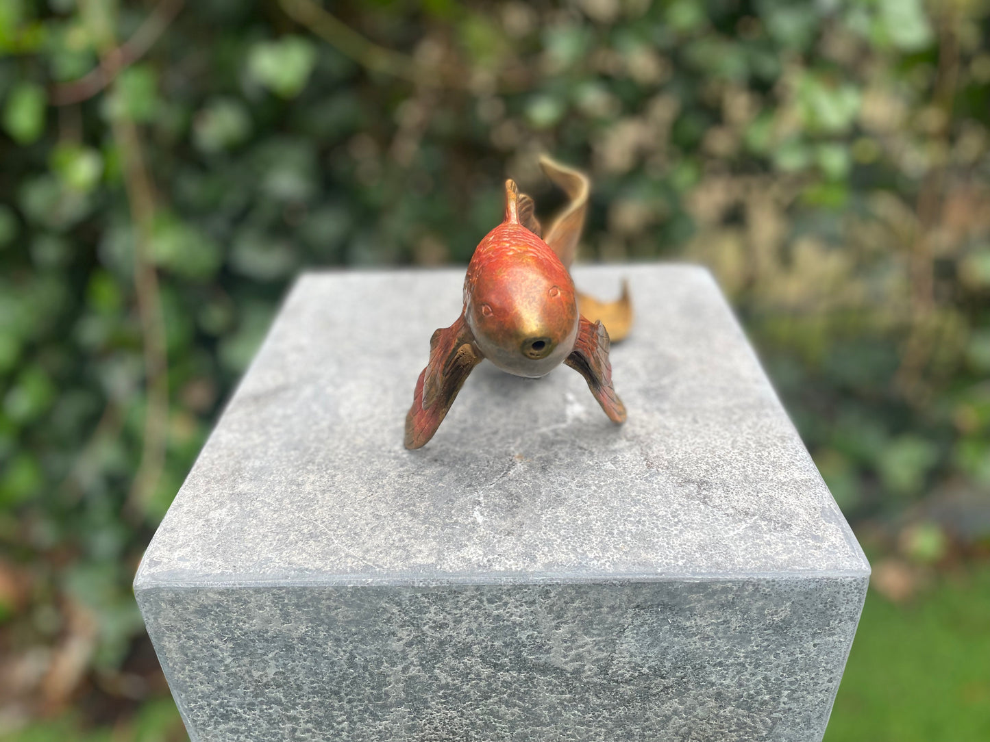 Goldfish Fountain – Bronze Sculpture. 11x8x18cm - 0.9Kg