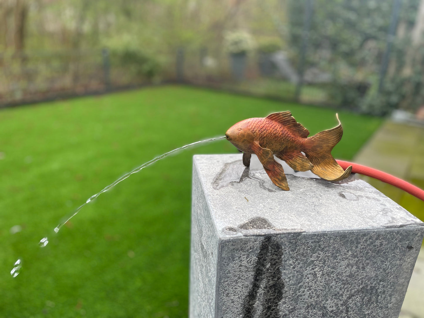 Goldfish Fountain – Bronze Sculpture. 11x8x18cm - 0.9Kg