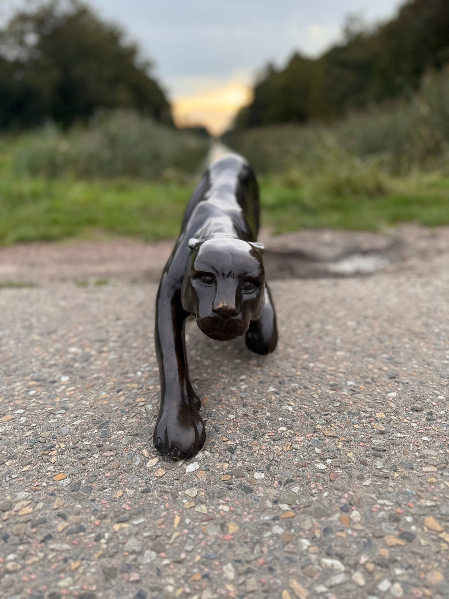 Stretching Panther – Bronze Sculpture. 90x19x30cm - 12Kg