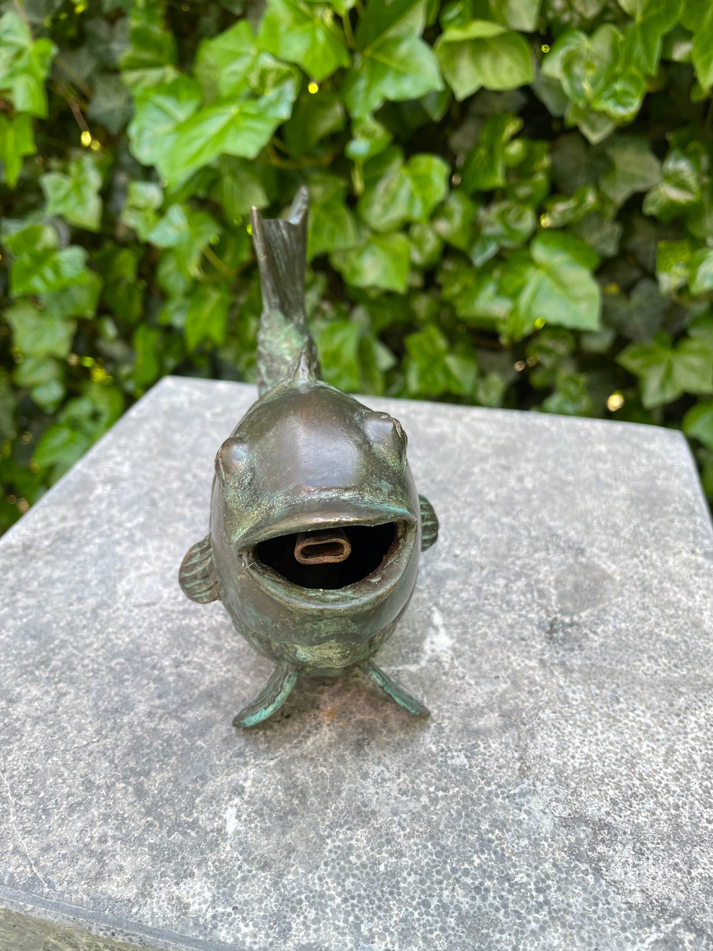 Leaping Fish – Bronze Sculpture. 18x6x11cm - 0.6Kg