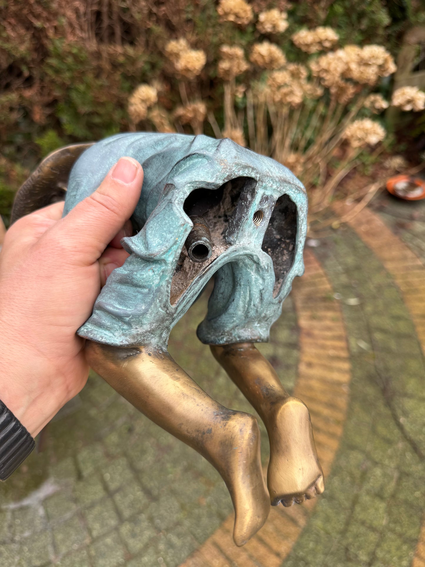 Fishing Boy – Bronze Sculpture. 27x12x32cm - 2.8Kg