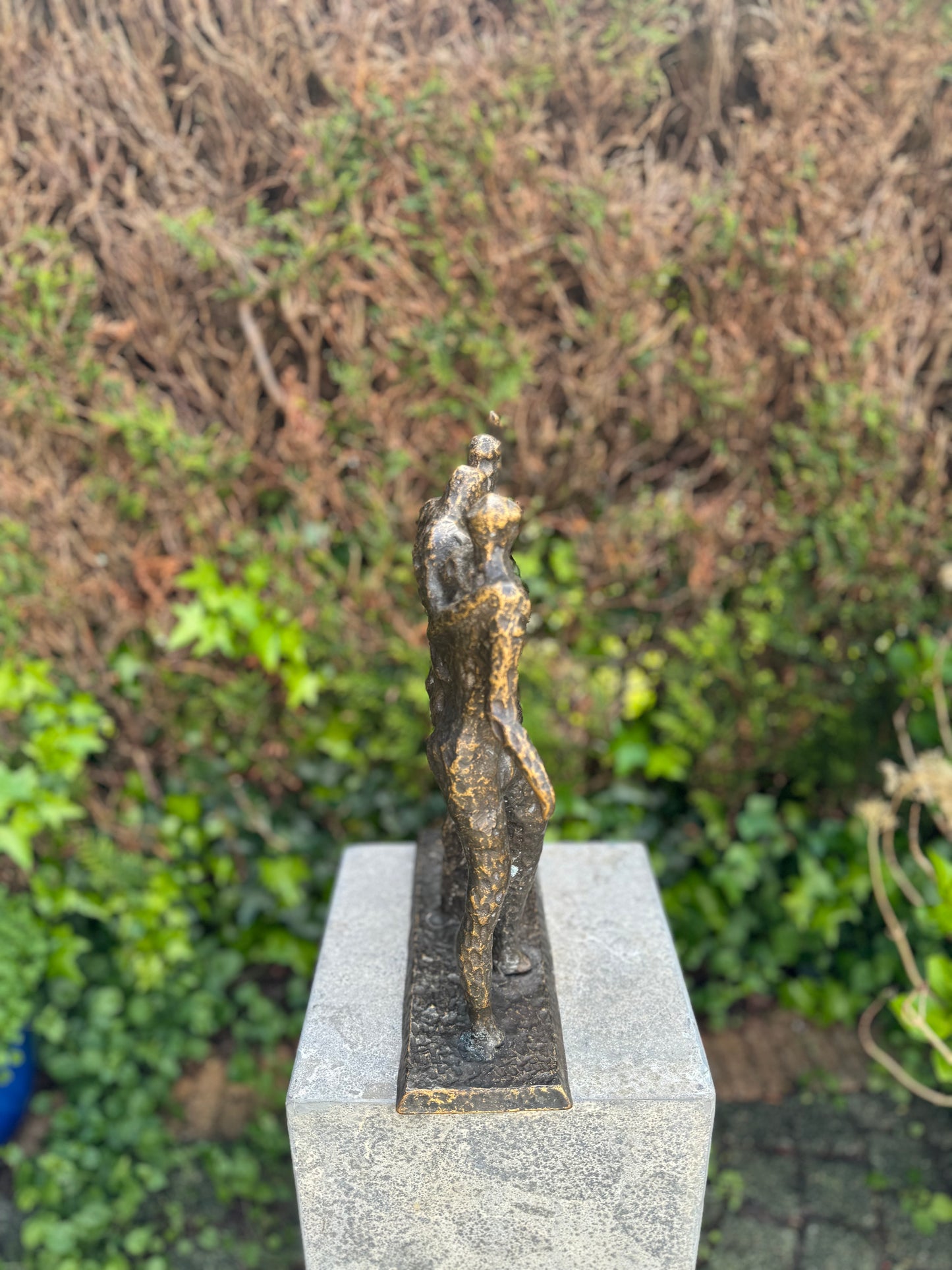 Together We Stand – Bronze Sculpture. 28x10x36cm - 5Kg