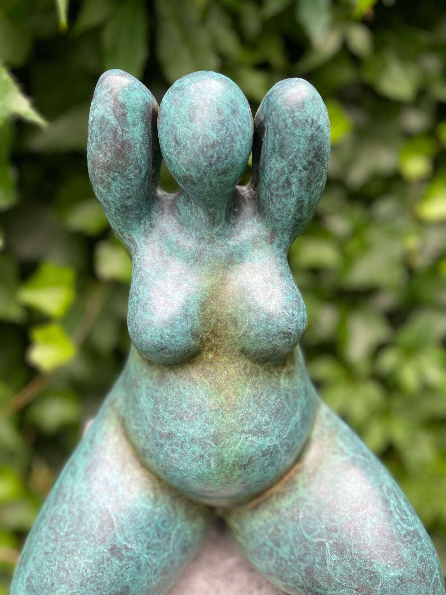 Kneeling Form – Bronze Sculpture. 36x17x32cm - 4.4Kg