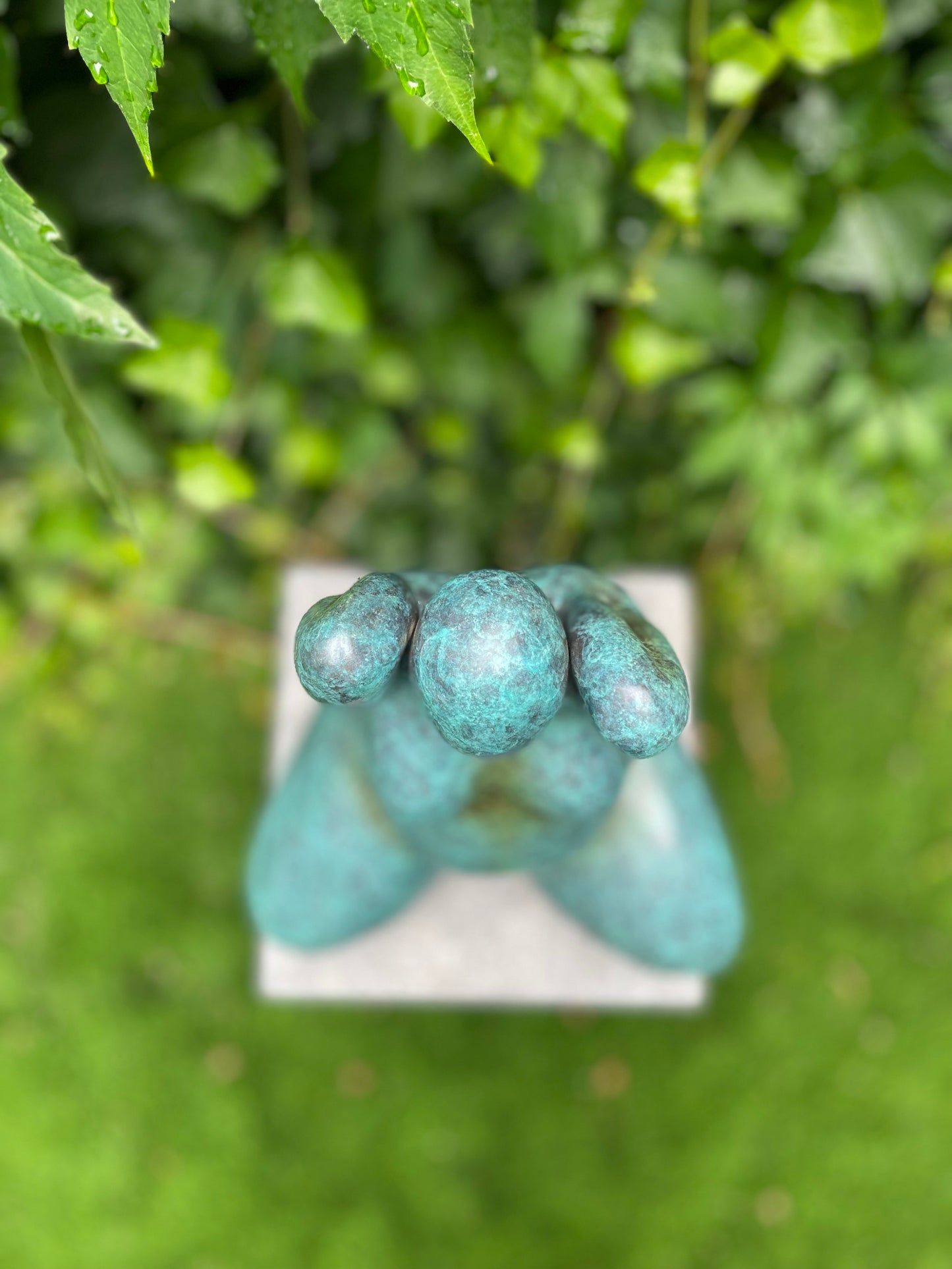 Kneeling Form – Bronze Sculpture. 36x17x32cm - 4.4Kg