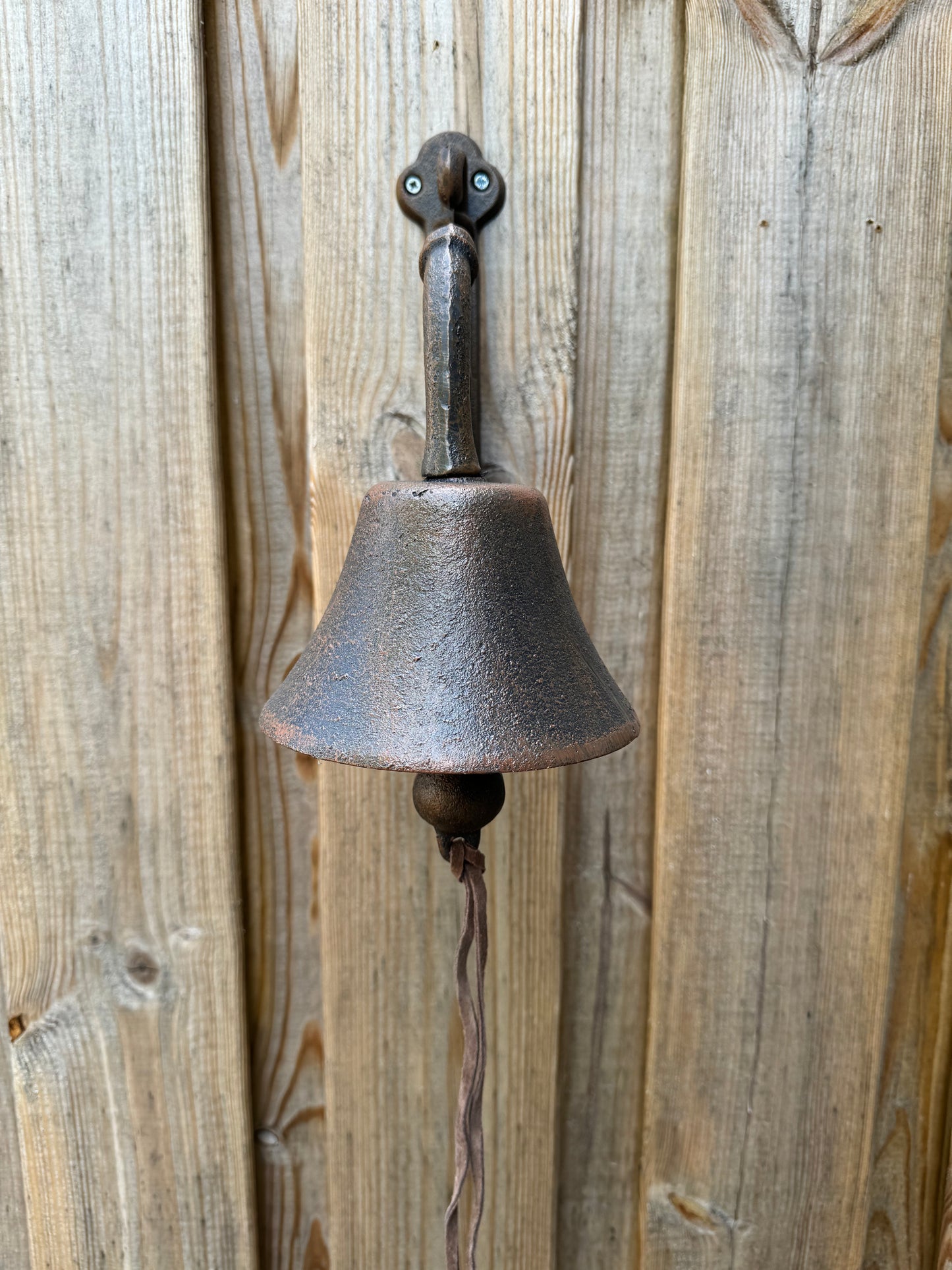Wall Bell – Iron Sculpture. 14x31cm - 4.9Kg