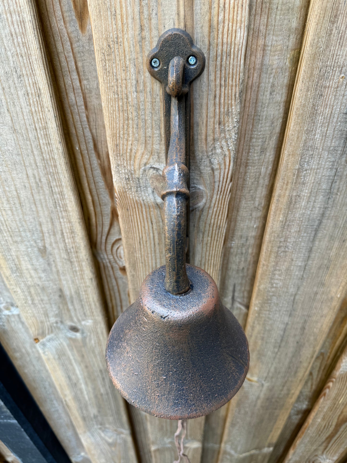 Wall Bell – Iron Sculpture. 14x31cm - 4.9Kg