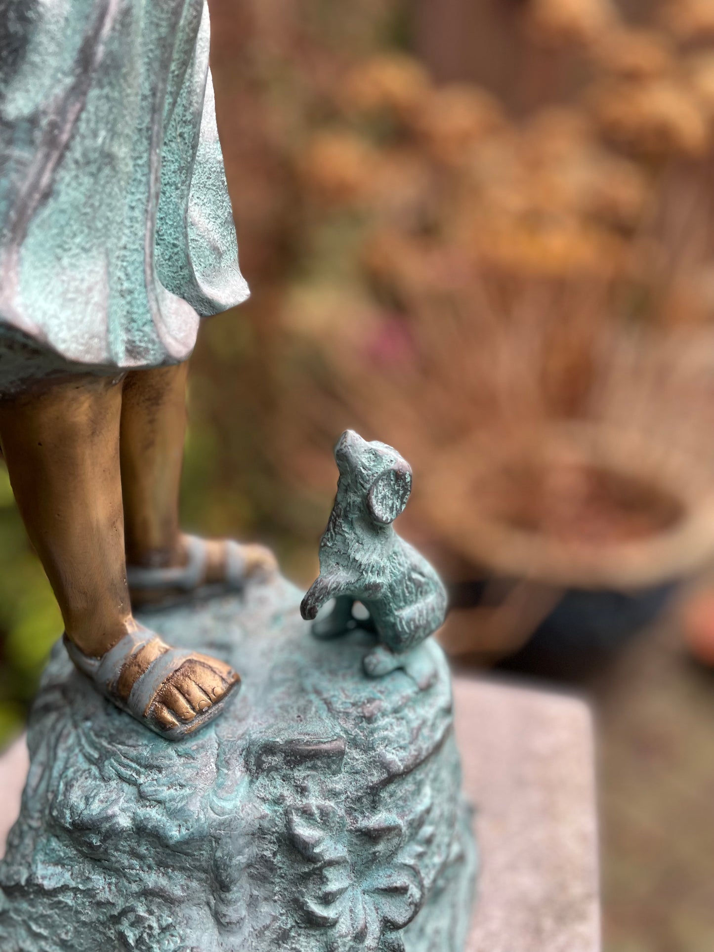 Girl with Umbrella – Bronze Sculpture. 22x18x50cm - 5.5Kg