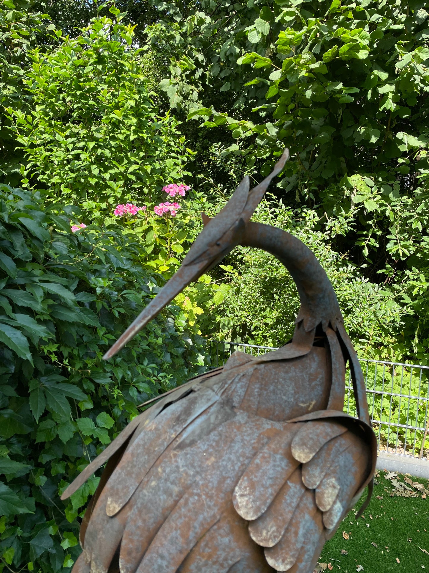 Graceful Heron – Iron Sculpture. 39x28x105cm