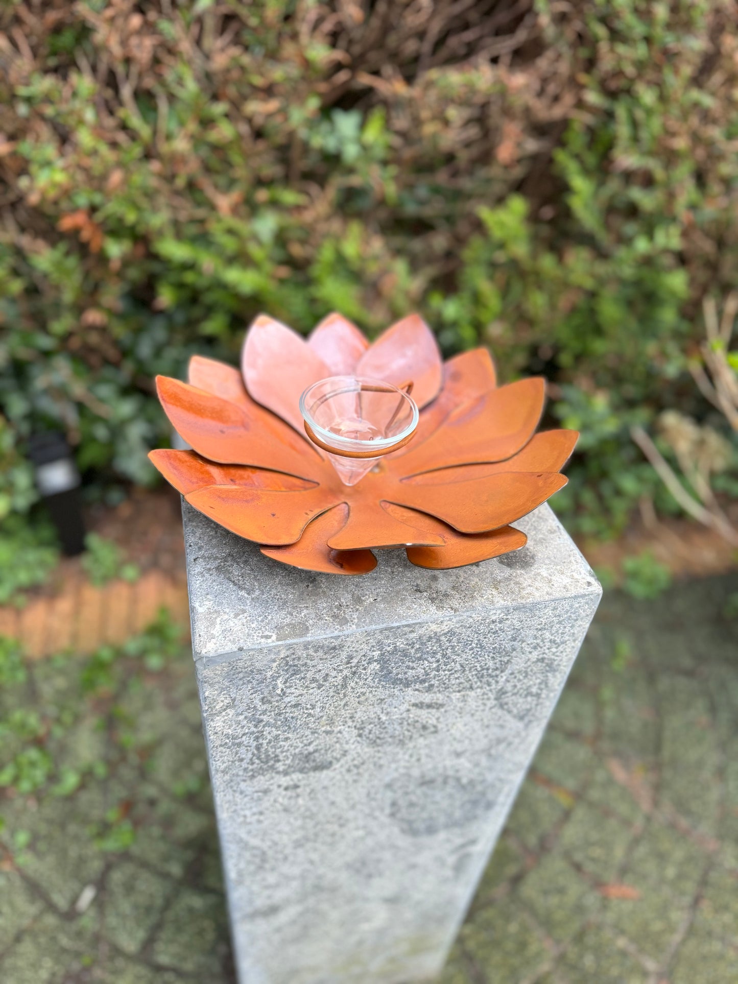 Lotus Bloom Bowl – Iron Sculpture. 25x25x10cm - 1Kg