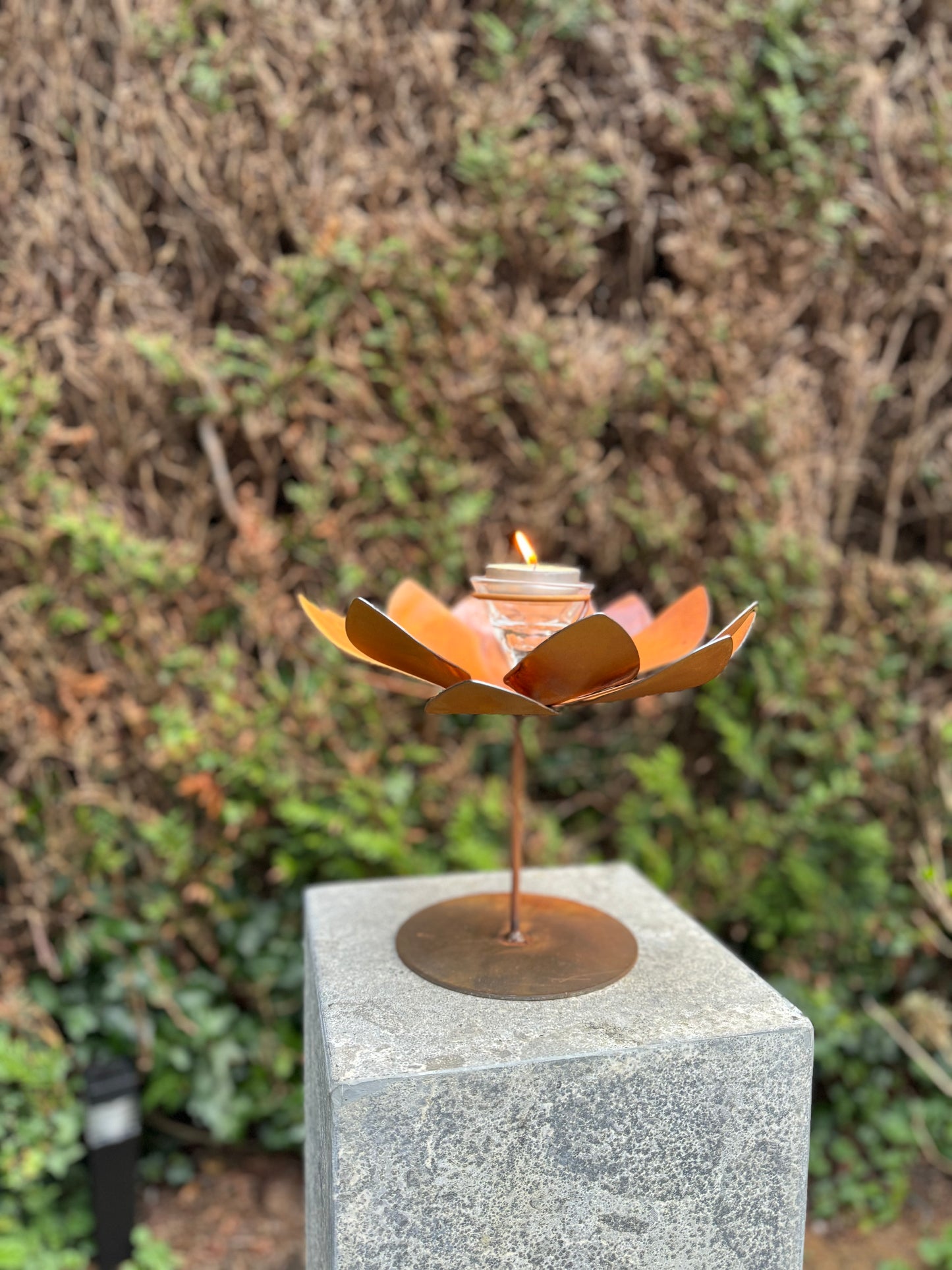 Lotus Flame Holder – Iron Sculpture. 25x25x25cm - 1Kg