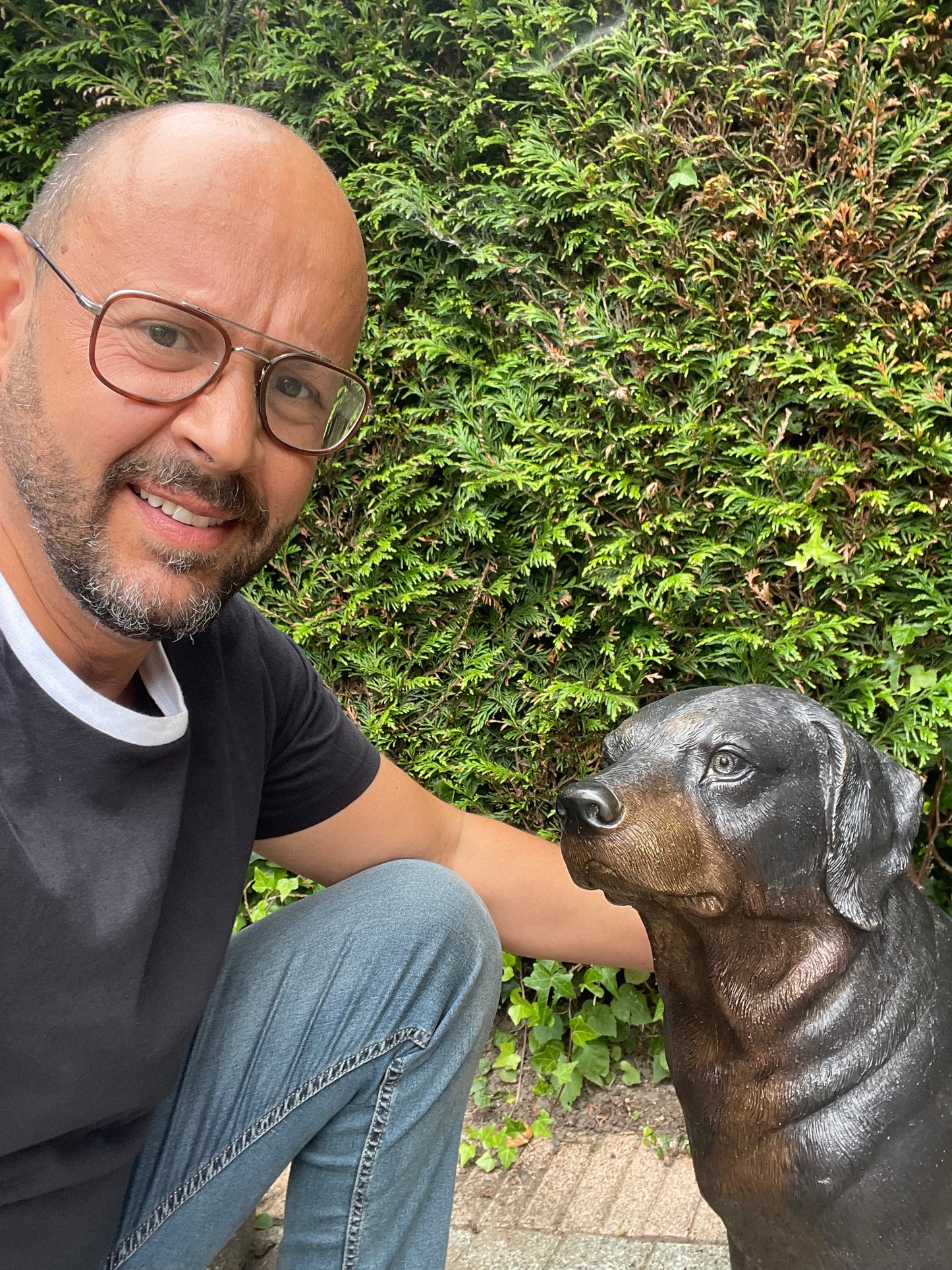 Loyal Companion – Bronze Sculpture. 44x35x64cm - 11Kg