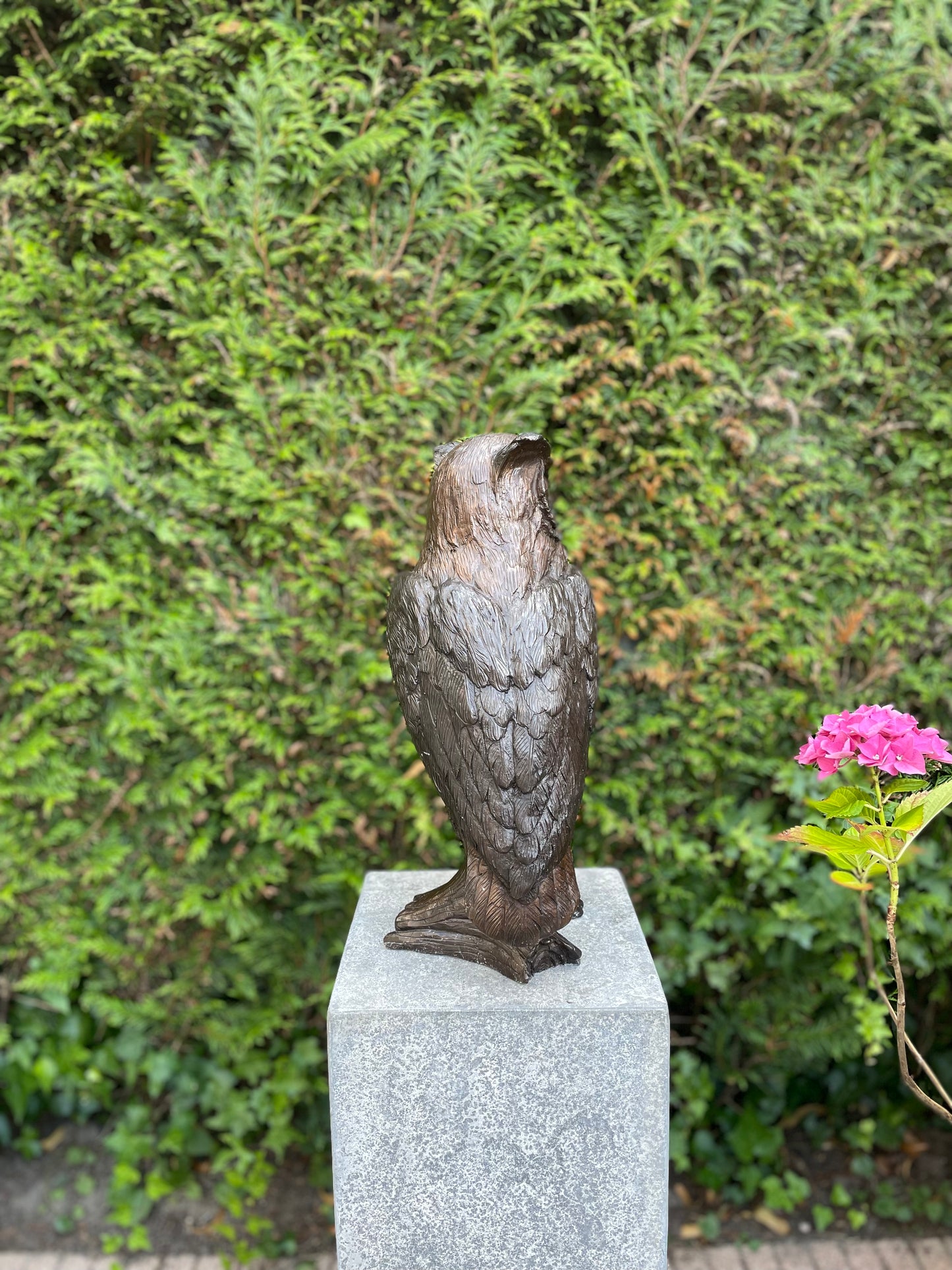 Owl on Watch – Bronze Sculpture. 20x17x42cm - 6Kg