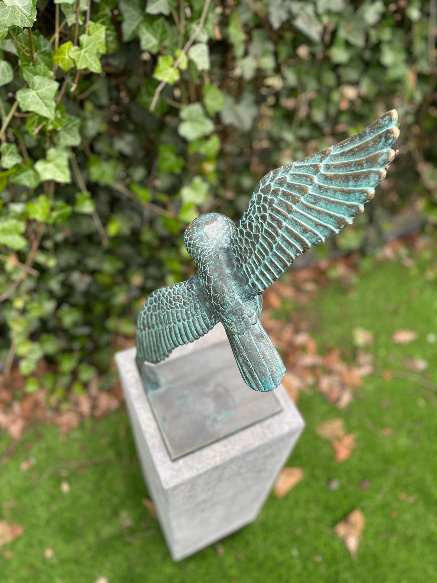 Flying Owl – Bronze Sculpture. 17x25x53cm - 4.1Kg