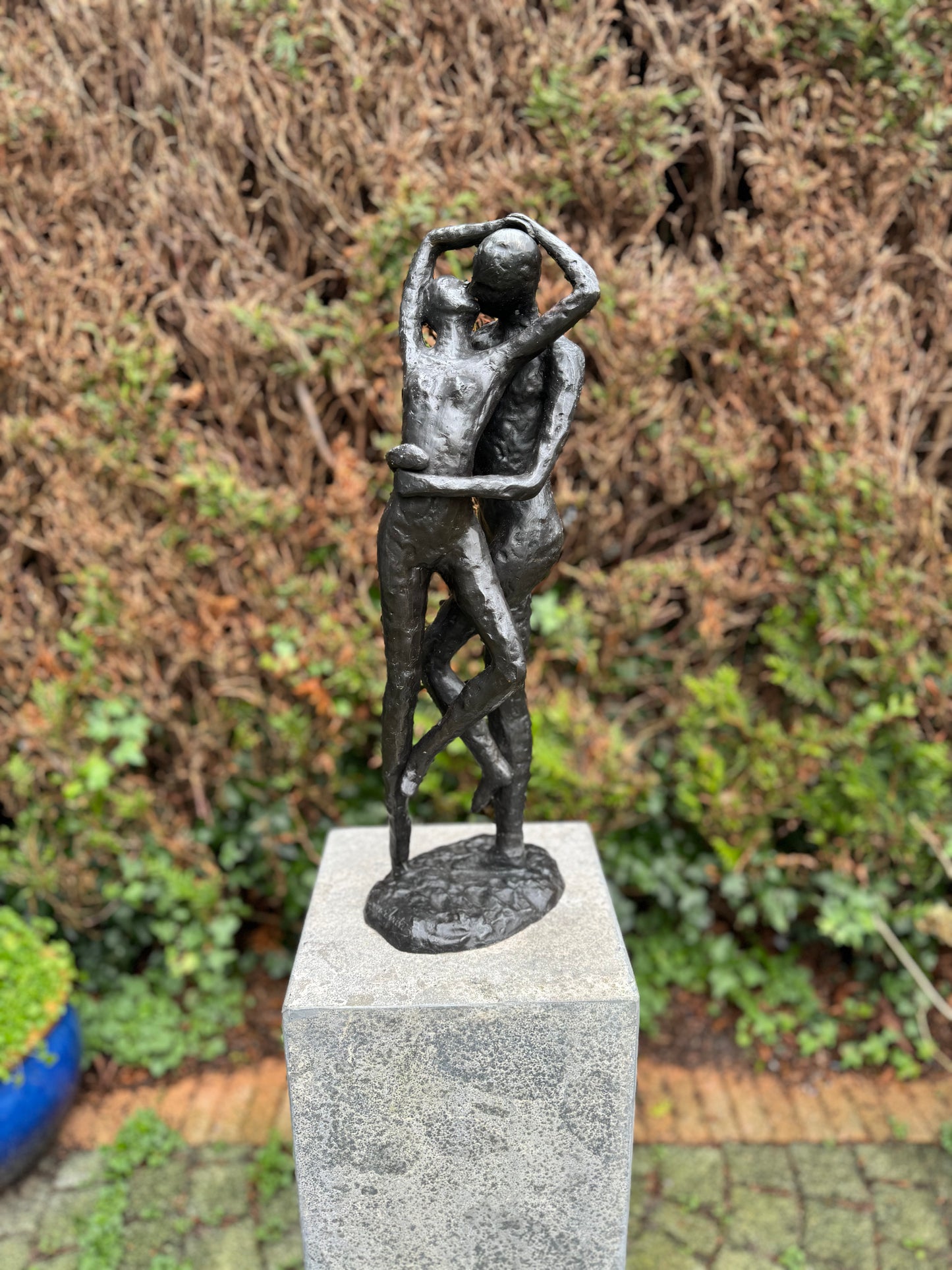 Eternal Dance – Bronze Sculpture. 18x15x54cm - 5.8Kg
