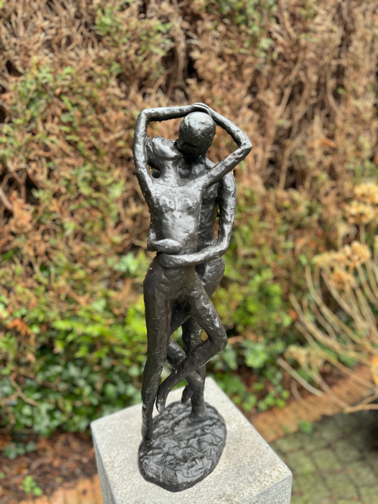 Eternal Dance – Bronze Sculpture. 18x15x54cm - 5.8Kg