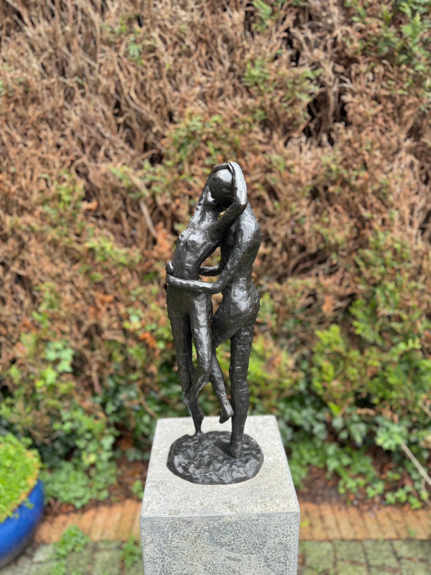 Eternal Dance – Bronze Sculpture. 18x15x54cm - 5.8Kg