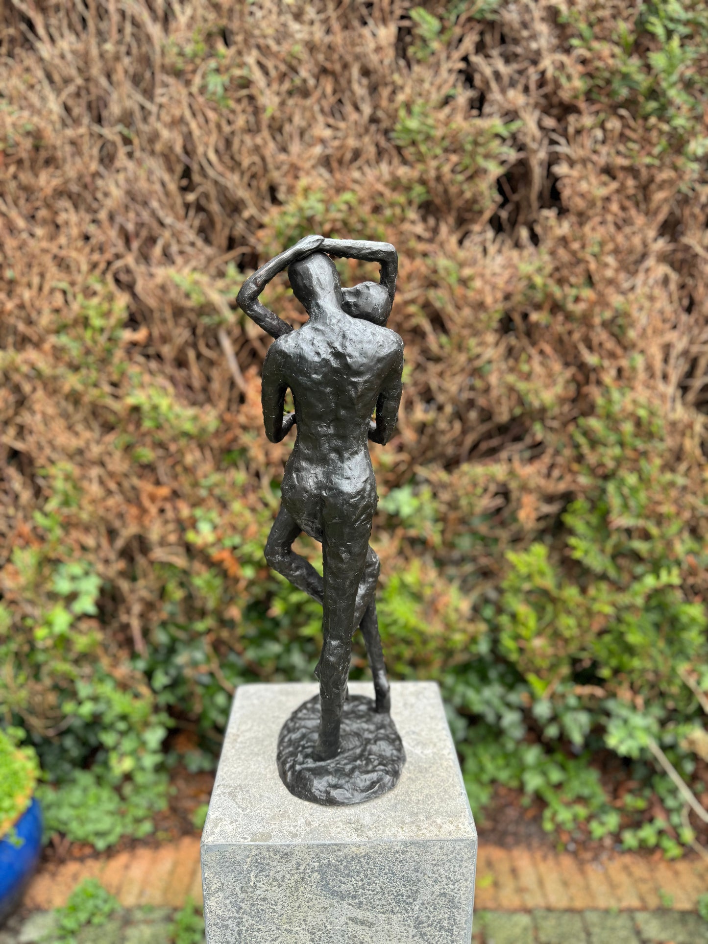 Eternal Dance – Bronze Sculpture. 18x15x54cm - 5.8Kg