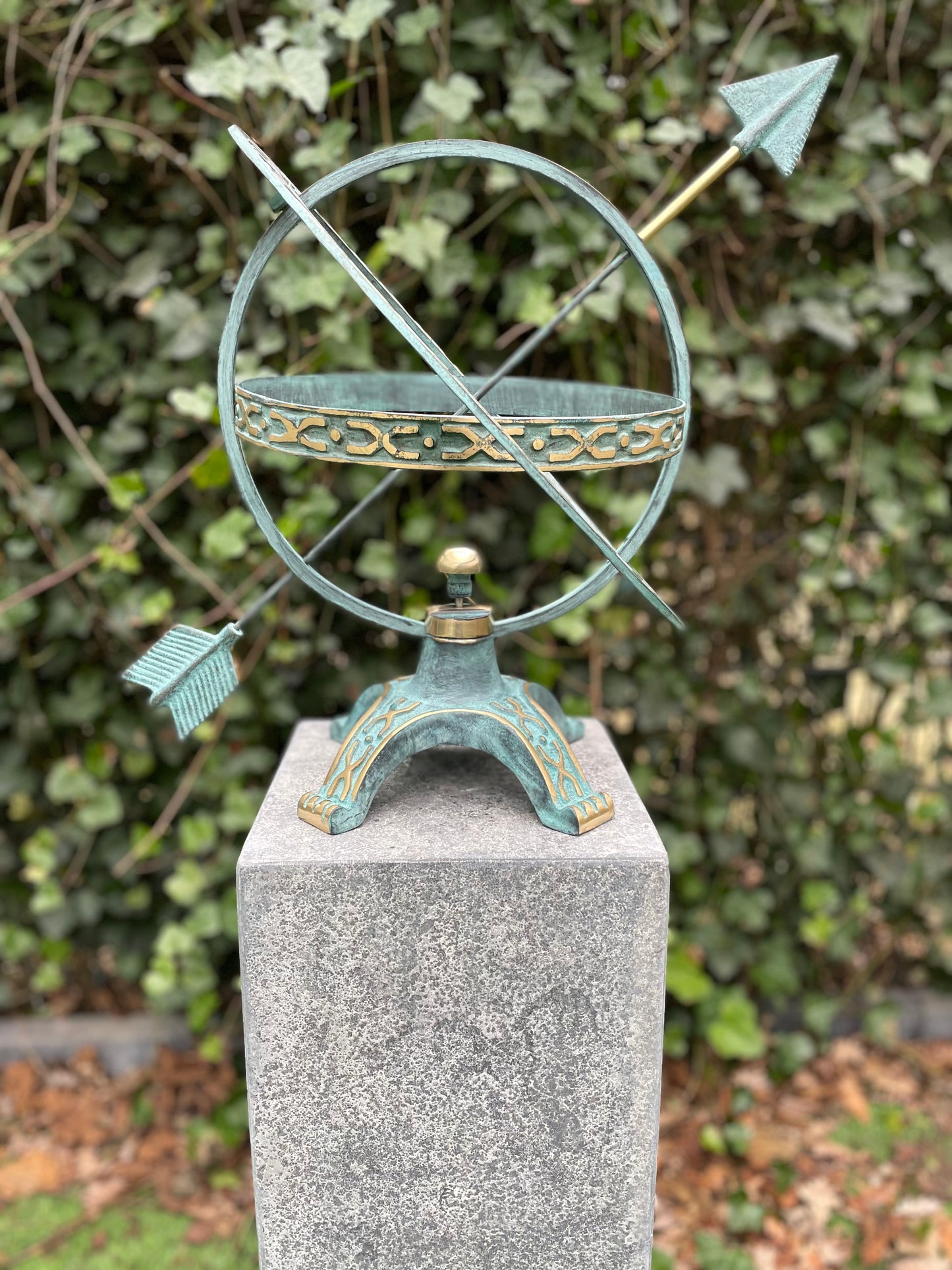Roman Sundial – Bronze Sculpture. 50x40x42cm - 6.3Kg