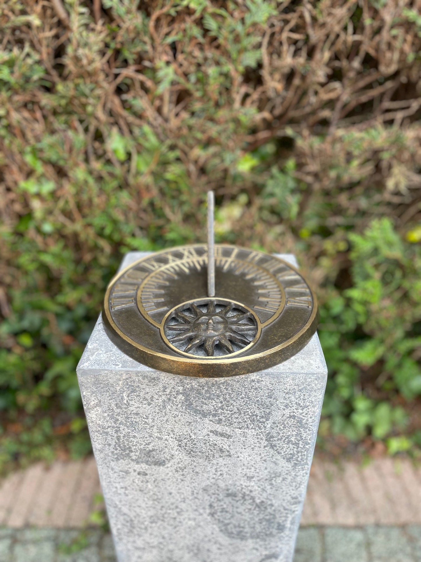 Solar Time – Bronze Sculpture. 26x26x10cm - 1.5Kg