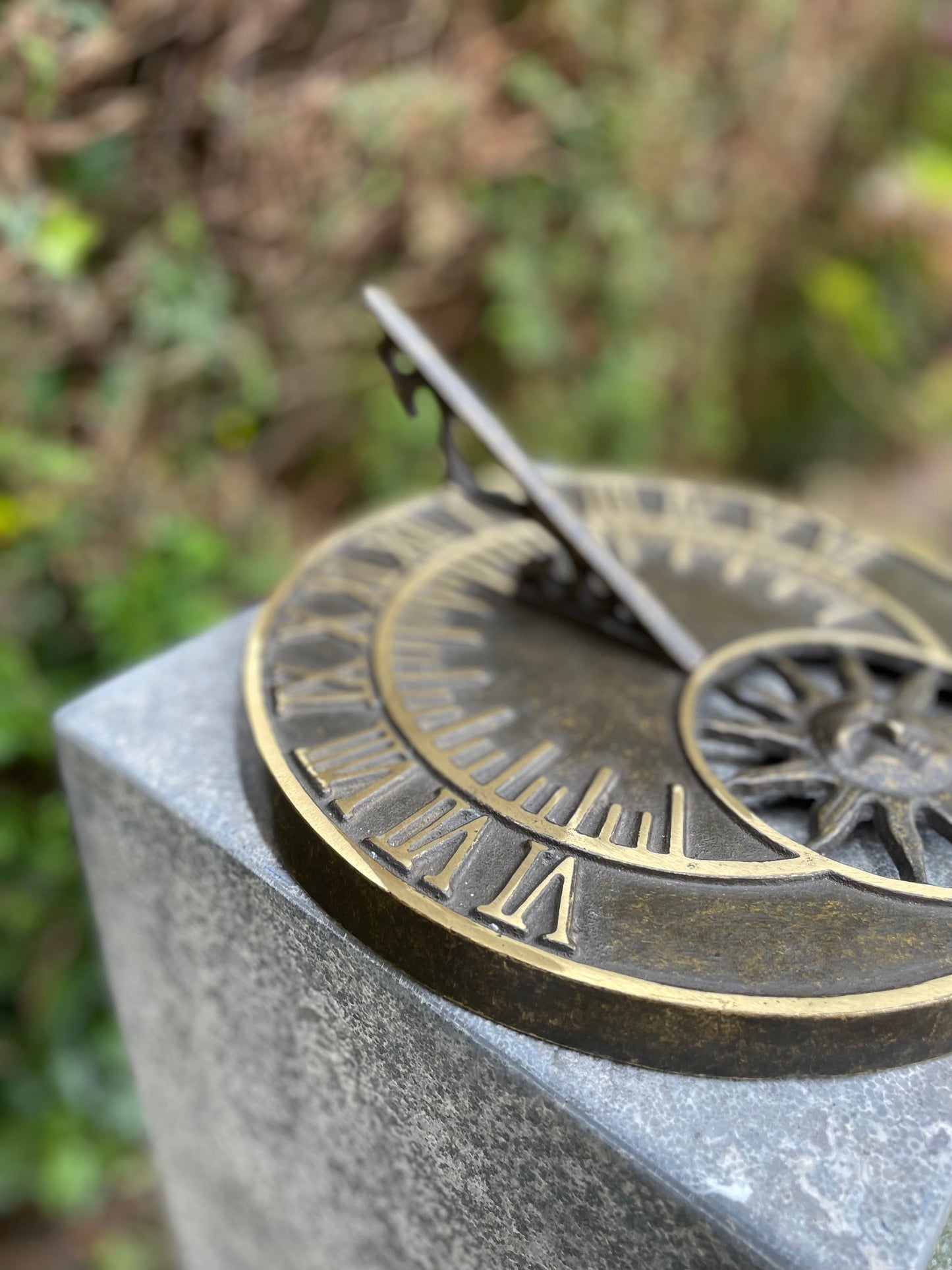 Solar Time – Bronze Sculpture. 26x26x10cm - 1.5Kg