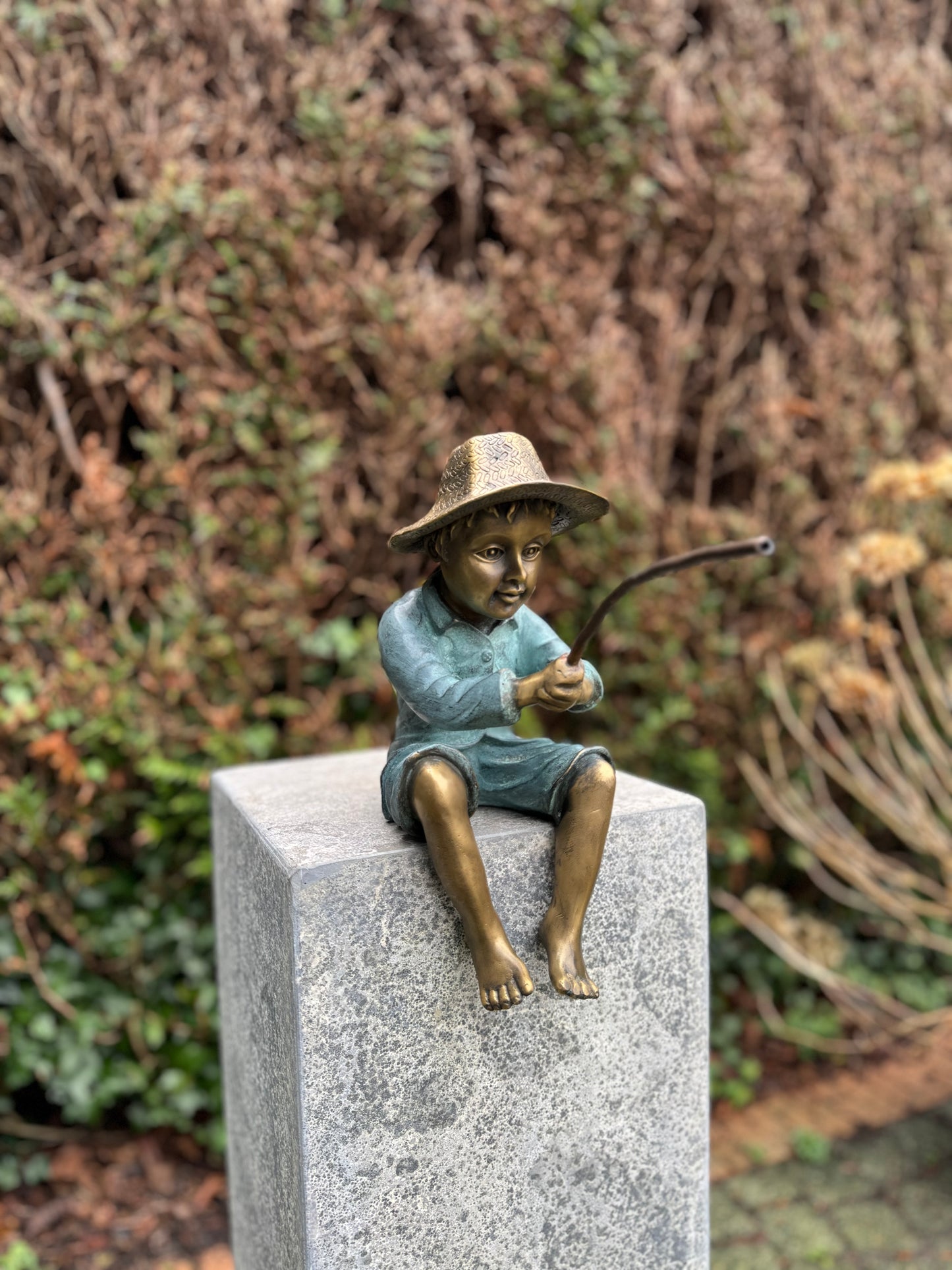 Fishing Boy – Bronze Sculpture. 27x12x32cm - 2.8Kg