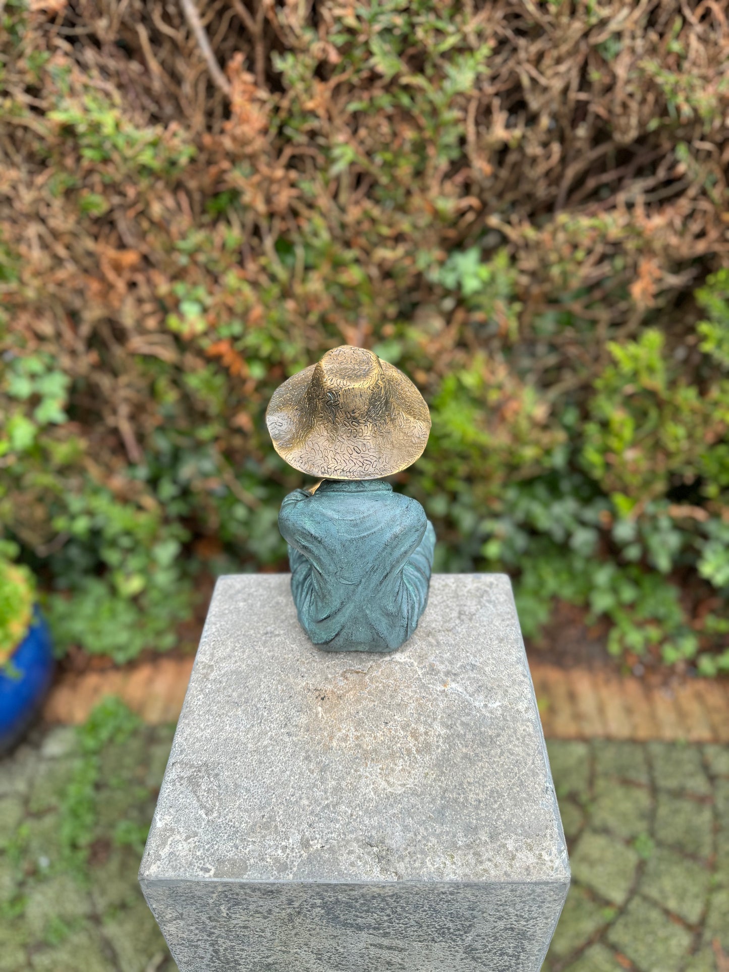 Fishing Boy – Bronze Sculpture. 27x12x32cm - 2.8Kg