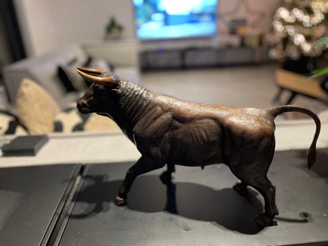 Charging Bull – Bronze Sculpture. 49x17x27cm