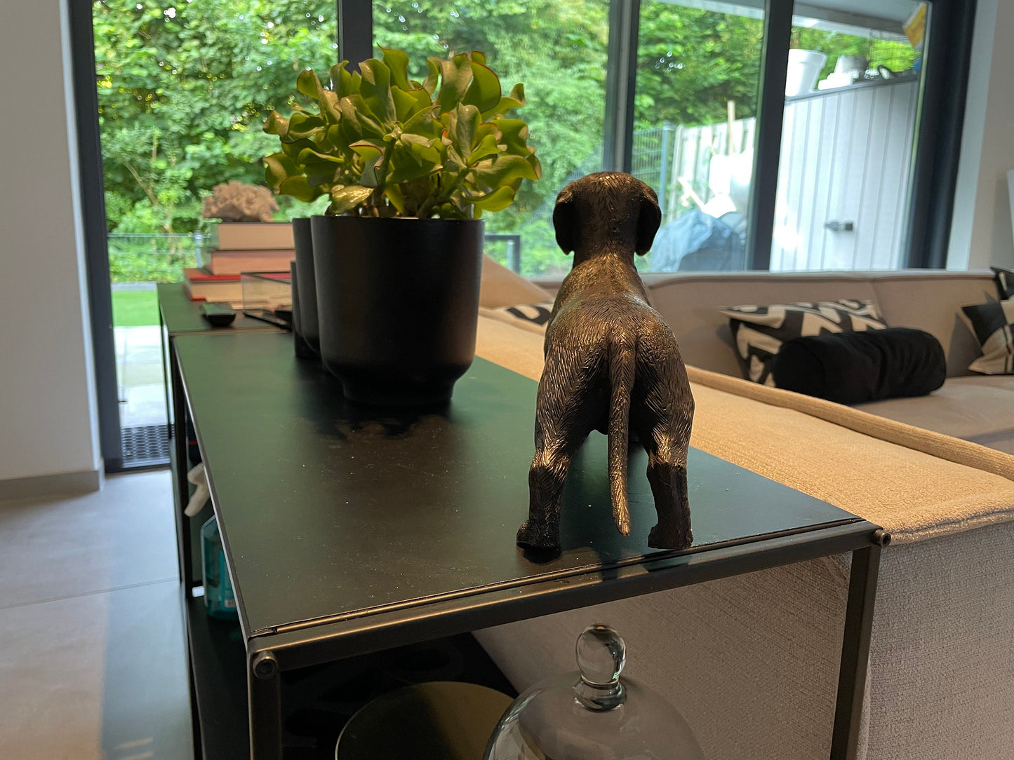 Alert Dachshund – Bronze Sculpture. 30x8x18cm