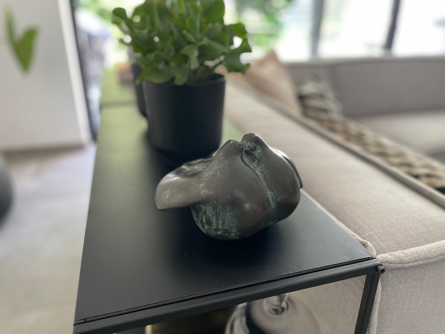 Loving Doves – Bronze Sculpture. 18x18x11cm