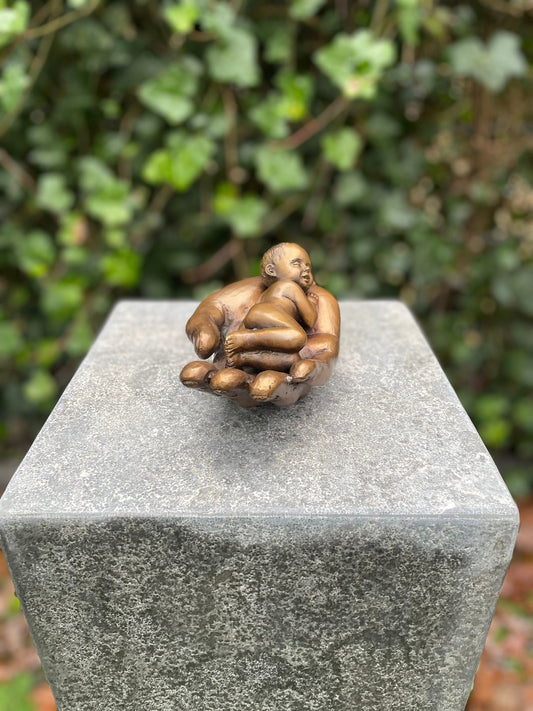 Safe in Your Hands – Bronze Sculpture. 9x18x11cm - 1.3Kg