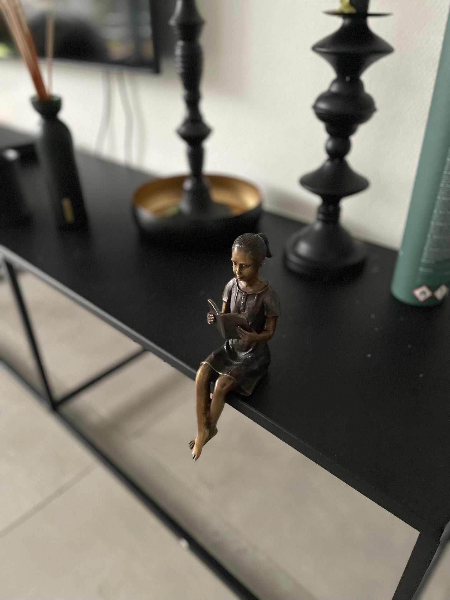 Reading in Silence – Bronze Sculpture. 7x11x22cm - 0.8Kg