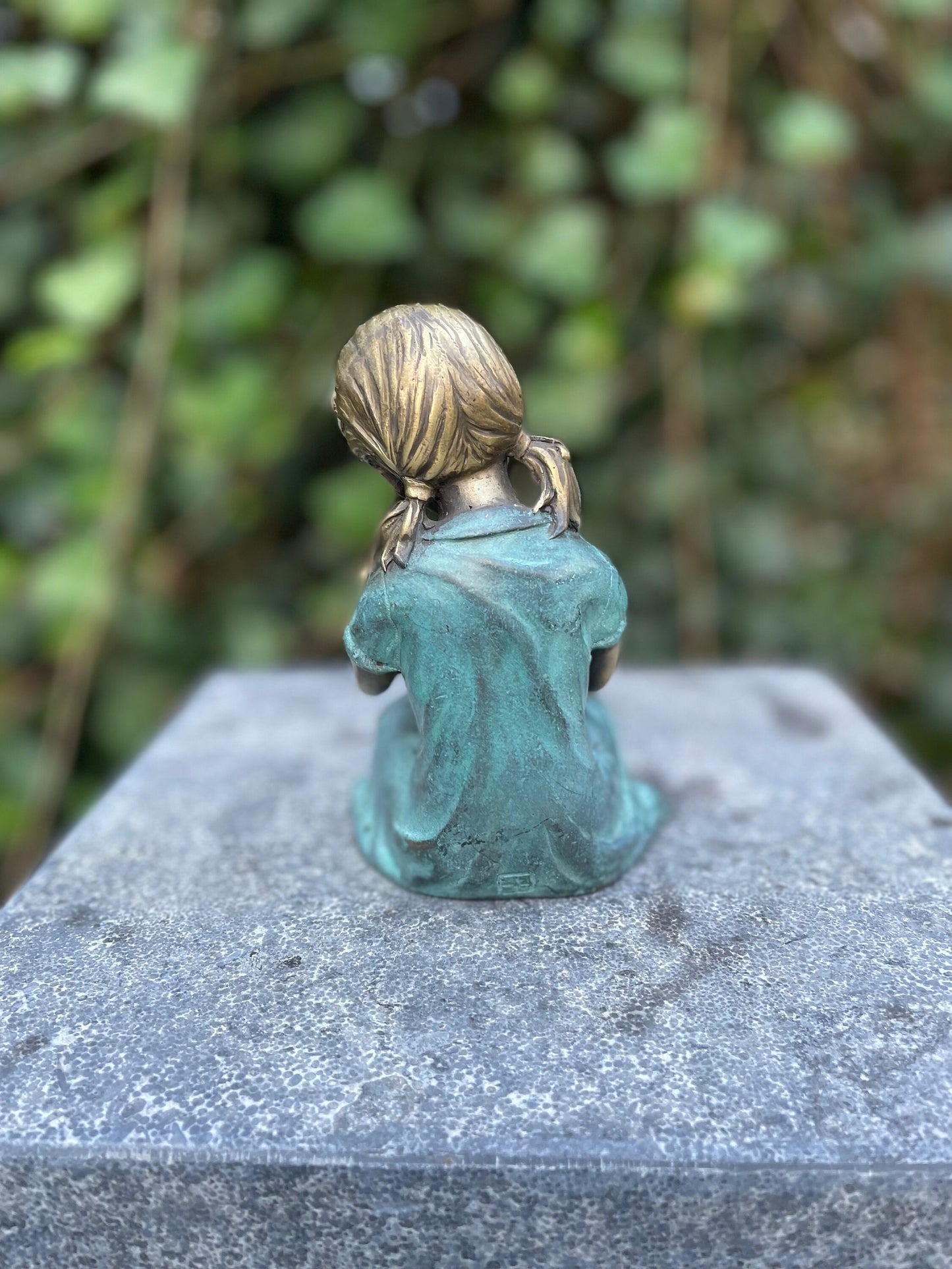 Teddy Hug – Bronze Sculpture. 10x9x14cm