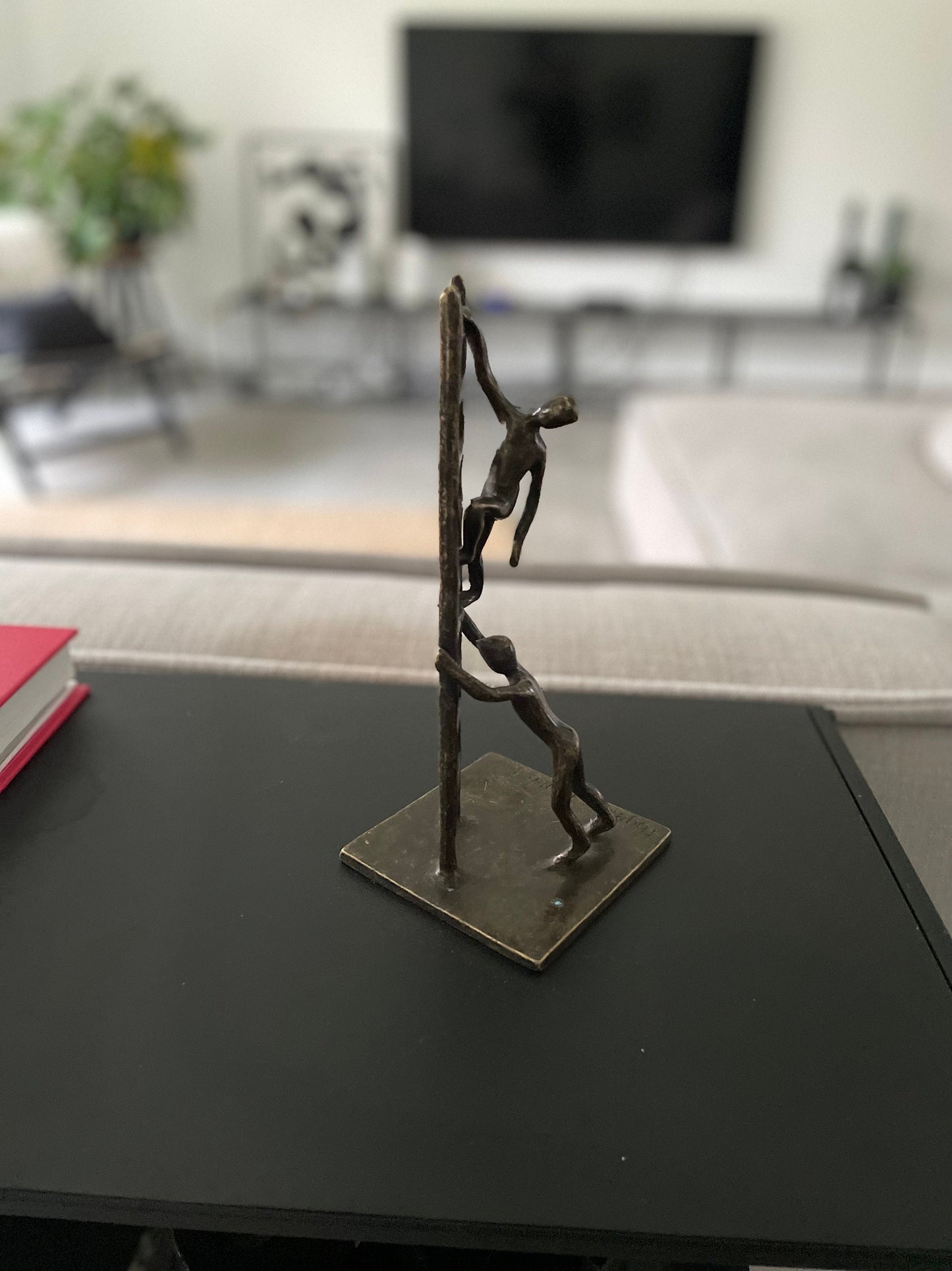 Climbing Together – Bronze Sculpture. 10x10x22cm - 0.8Kg