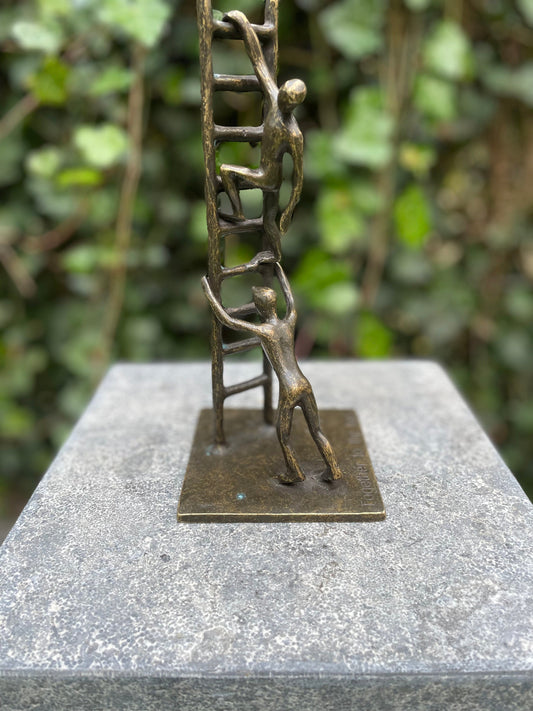 Climbing Together – Bronze Sculpture. 10x10x22cm - 0.8Kg