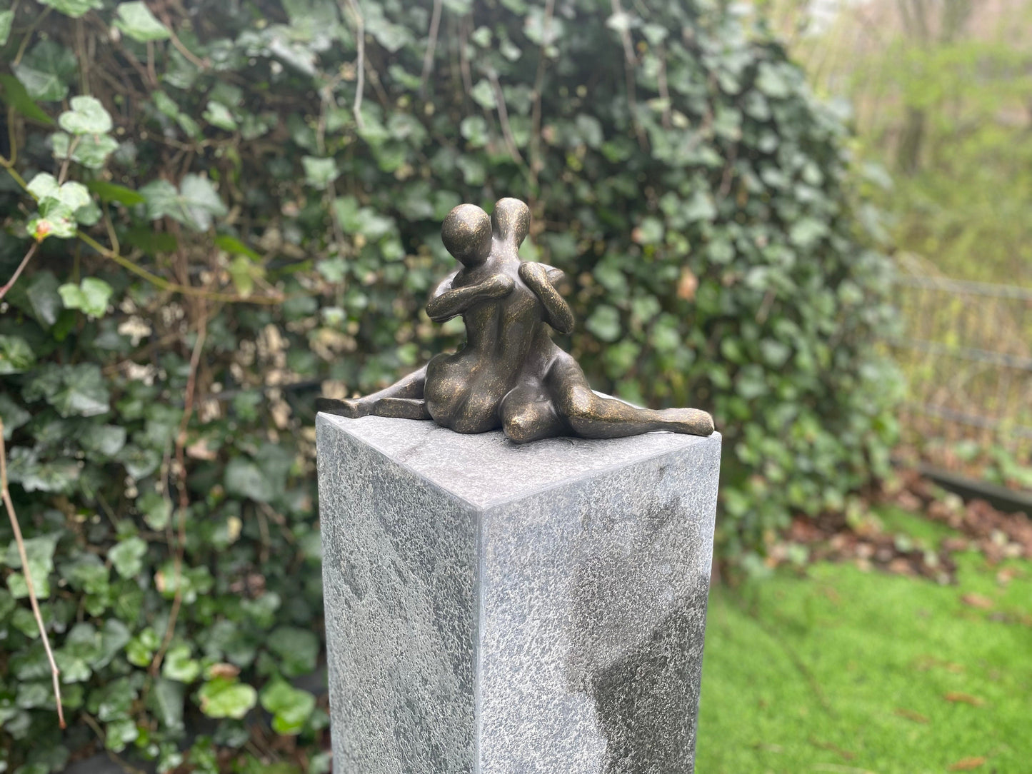 Embrace – Bronze Sculpture. 20x35x15cm - 2.9Kg
