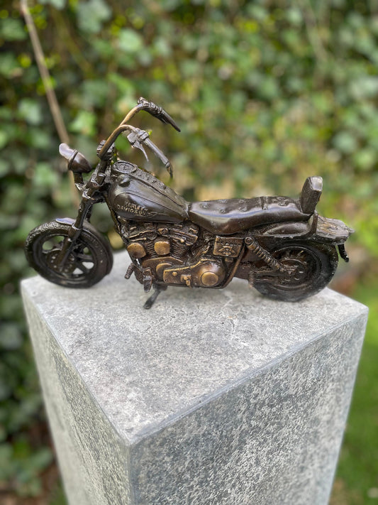 Harley Cruiser – Bronze Sculpture. 18x9x32cm - 2Kg