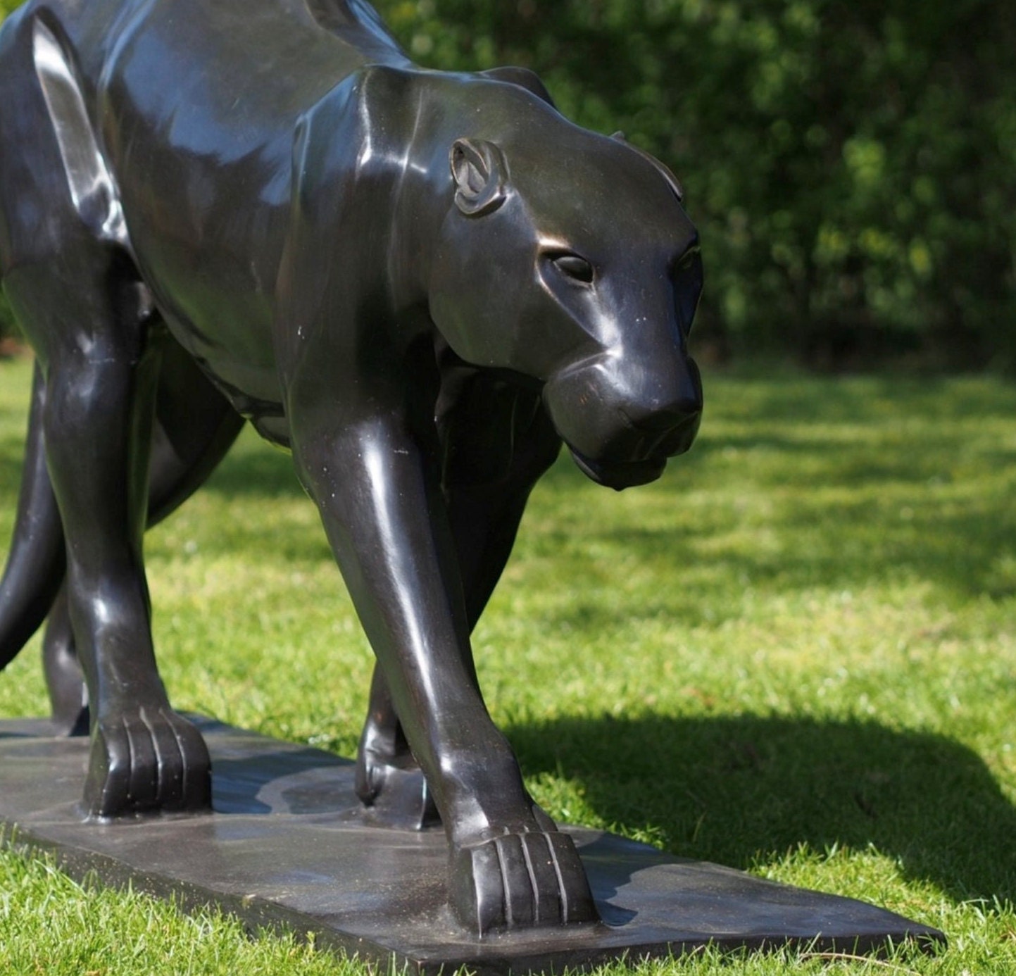 Stalking Panther – Bronze Sculpture. 138x36x71cm - 35Kg