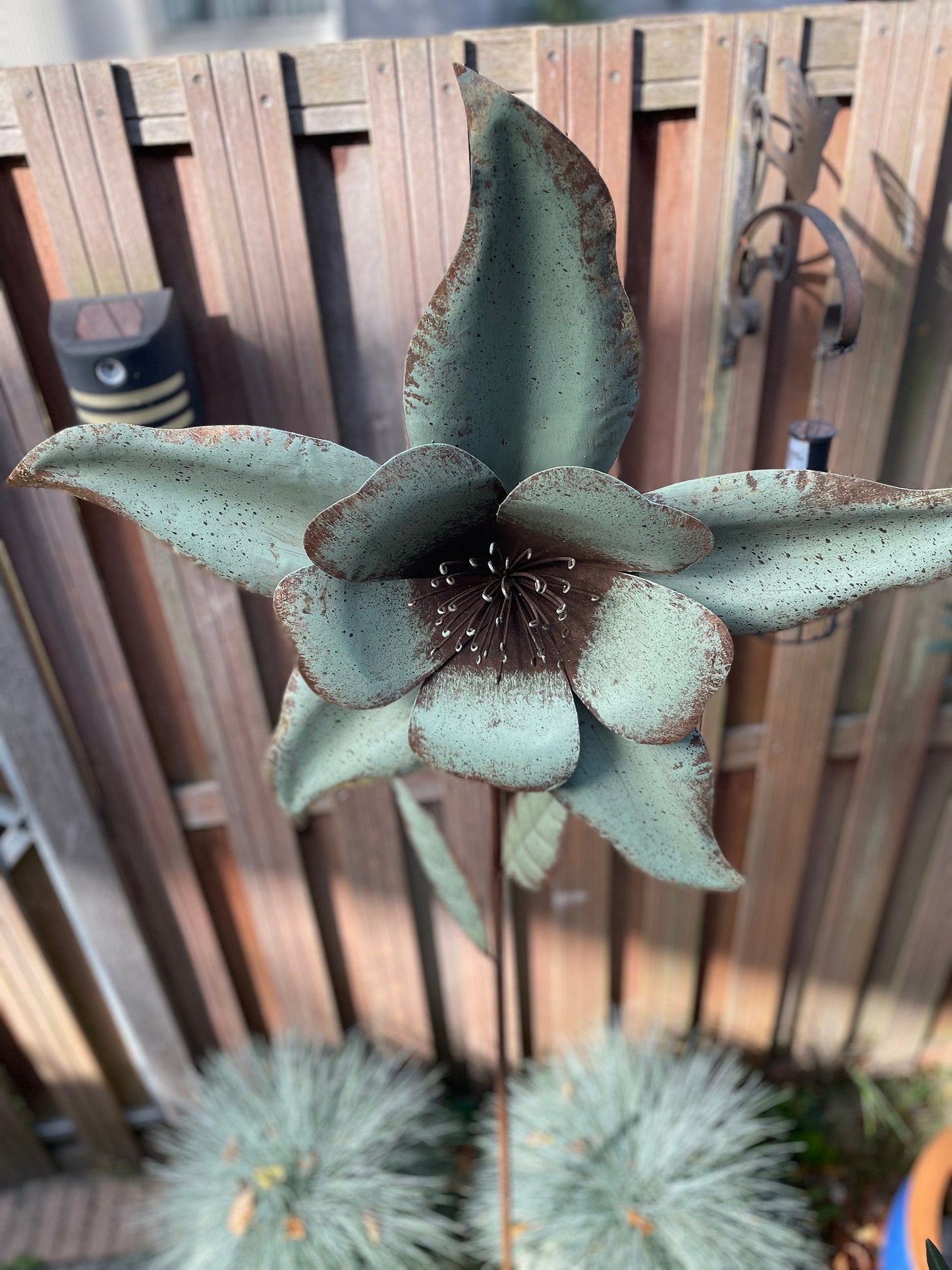Bronze Blossom – Bronze Sculpture. 68x20x185cm - 2Kg