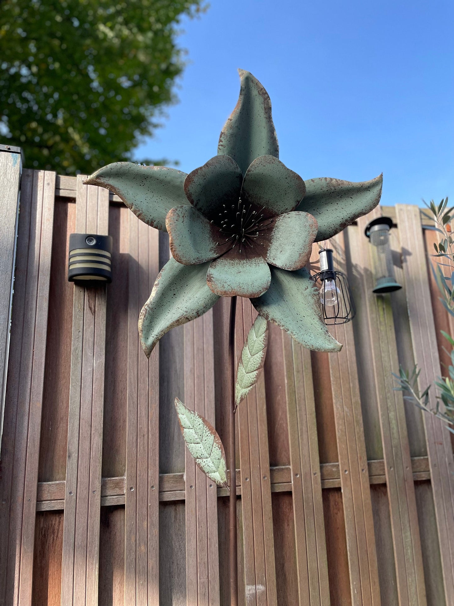 Bronze Blossom – Bronze Sculpture. 68x20x185cm - 2Kg