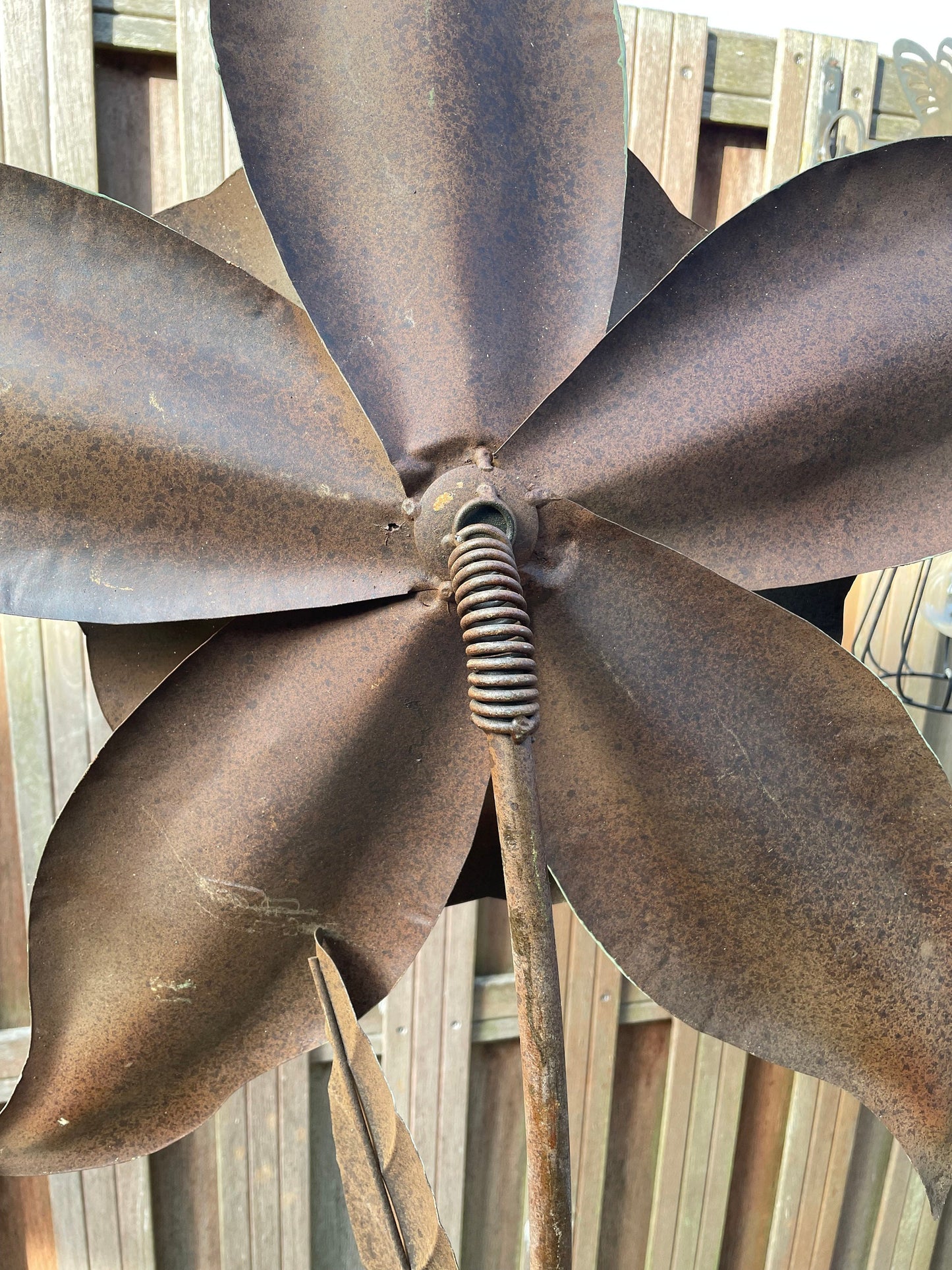 Bronze Blossom – Bronze Sculpture. 68x20x185cm - 2Kg