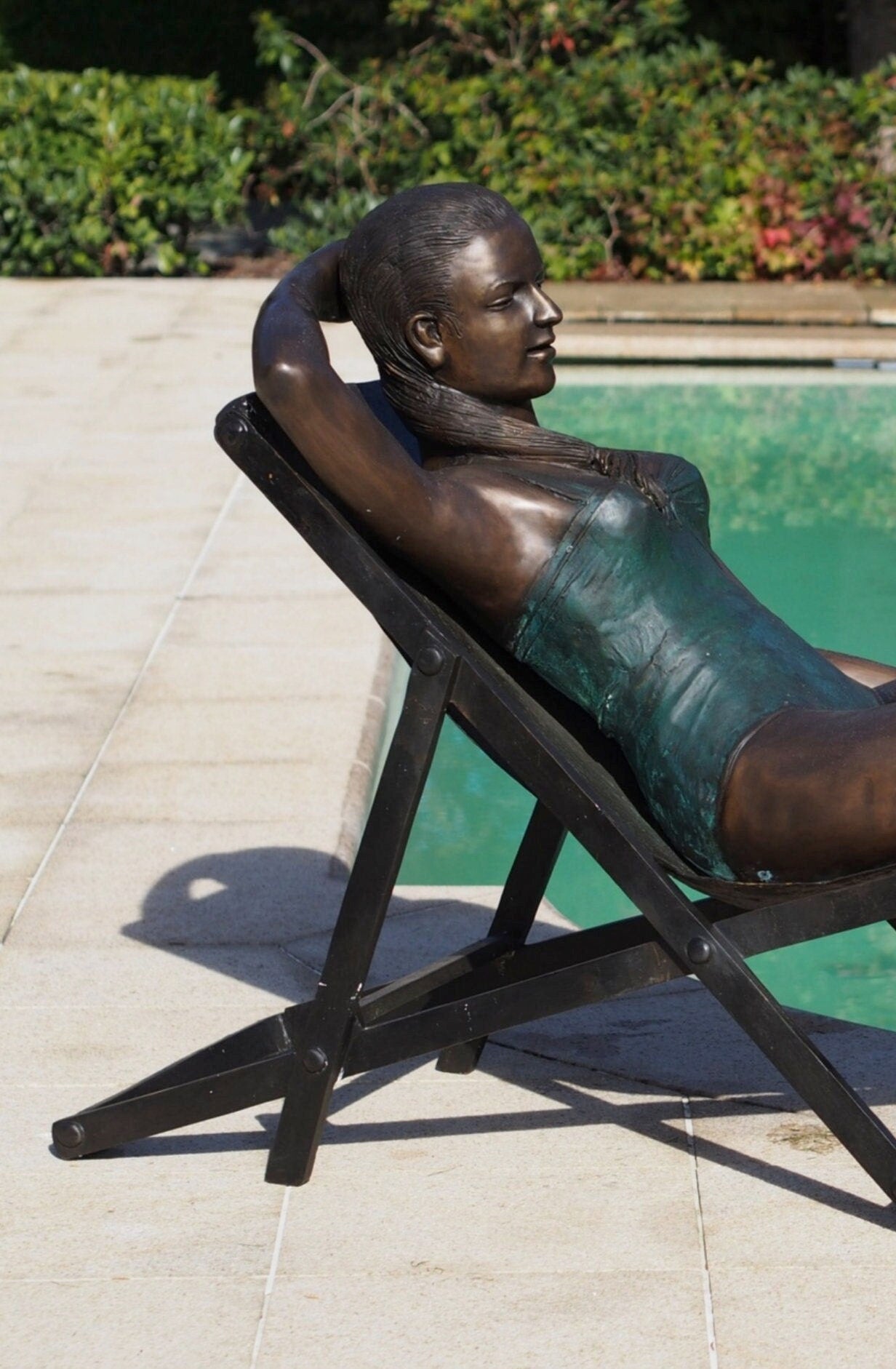 Relaxing Woman – Bronze Sculpture. 217x70x100cm - 70Kg