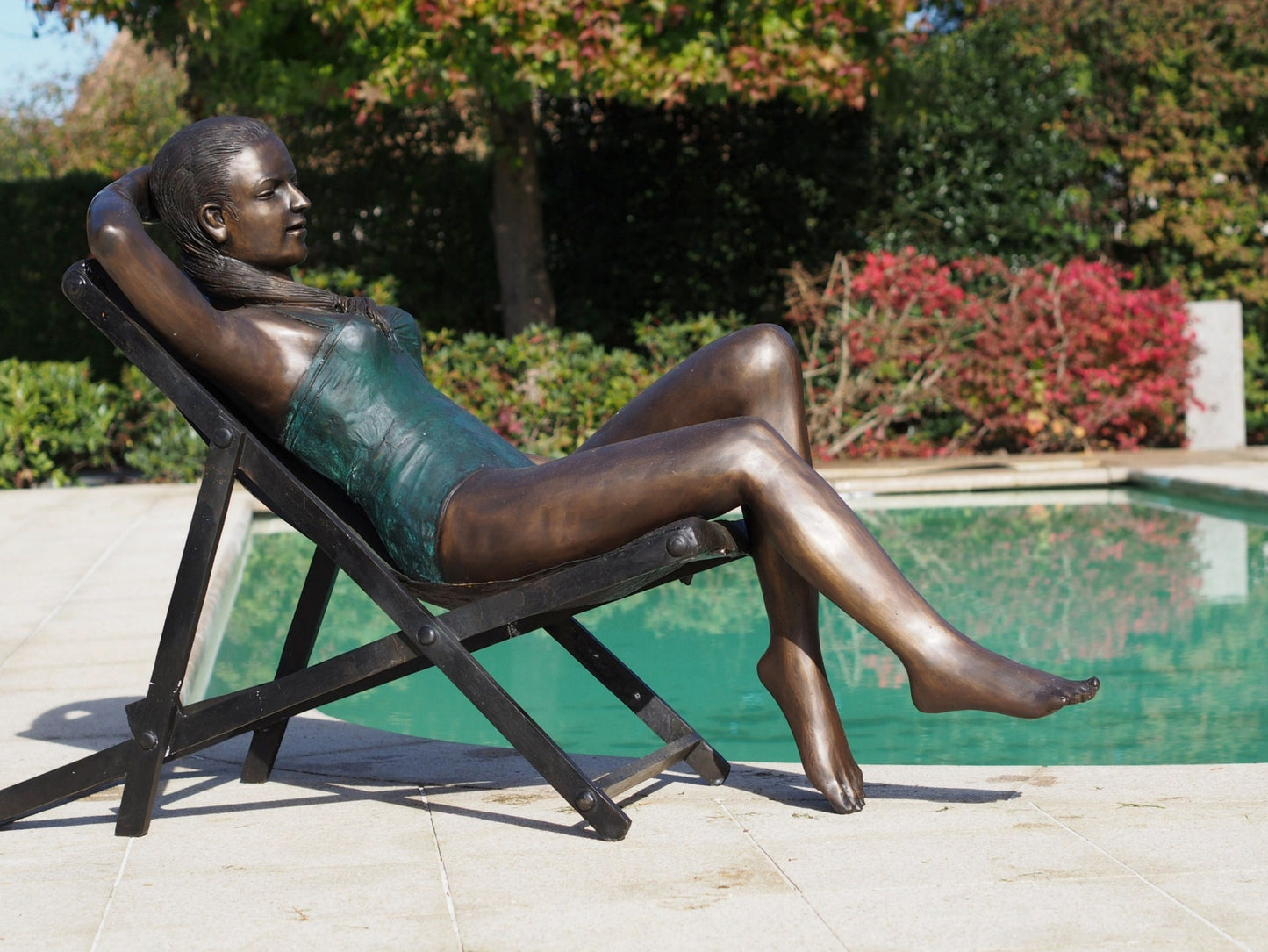 Relaxing Woman – Bronze Sculpture. 217x70x100cm - 70Kg