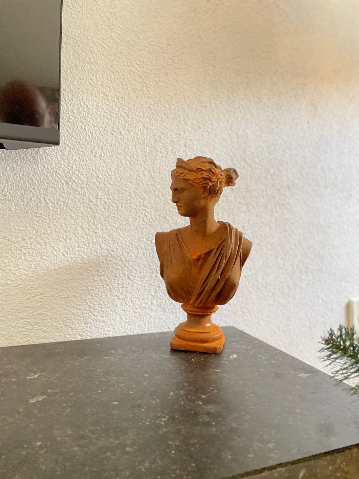 Classical Lady Bust – Iron Sculpture. 29x16x11cm - 3.5Kg
