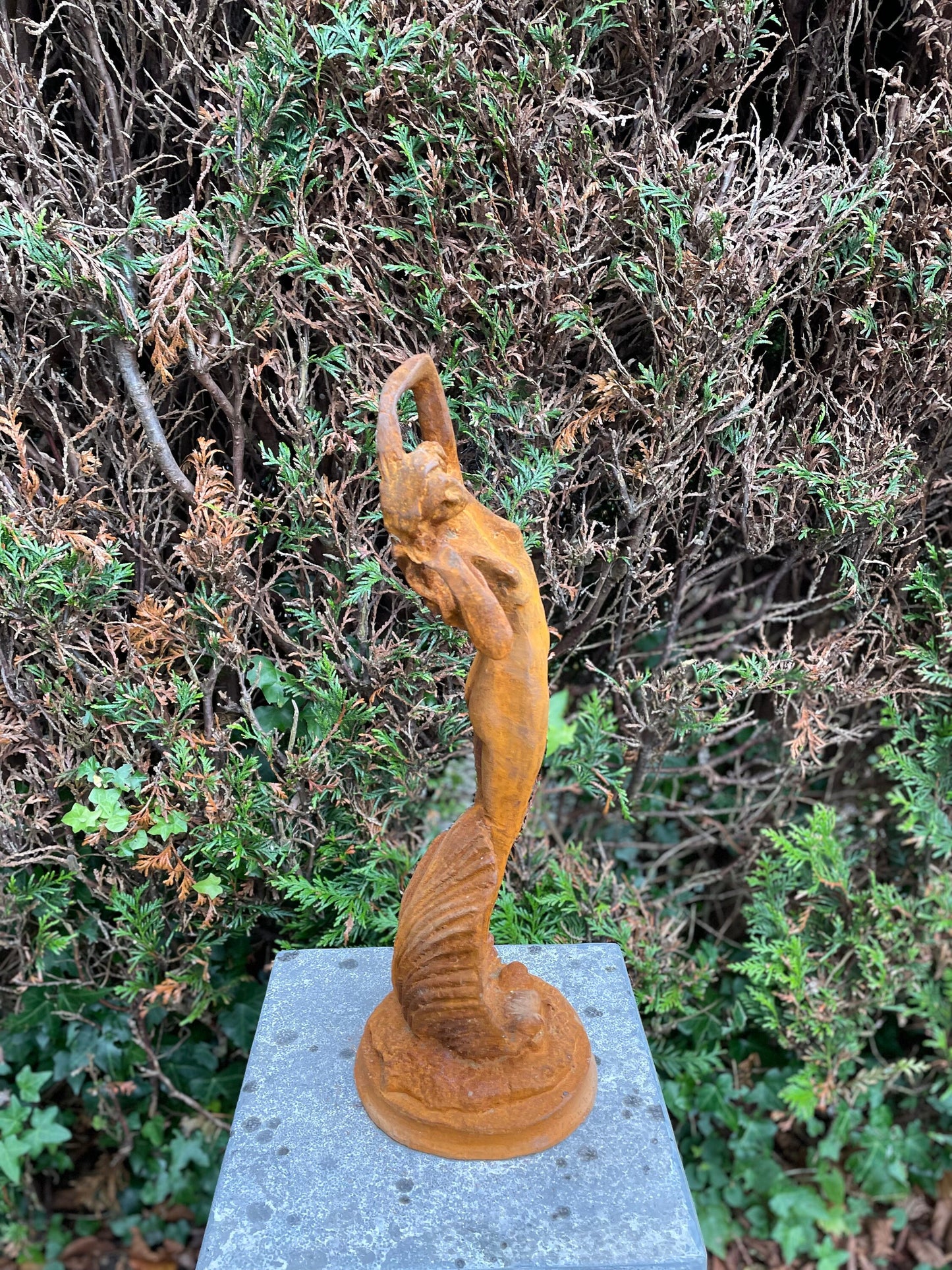 Seashell Lady – Iron Sculpture. 44x14x14cm - 4.3Kg