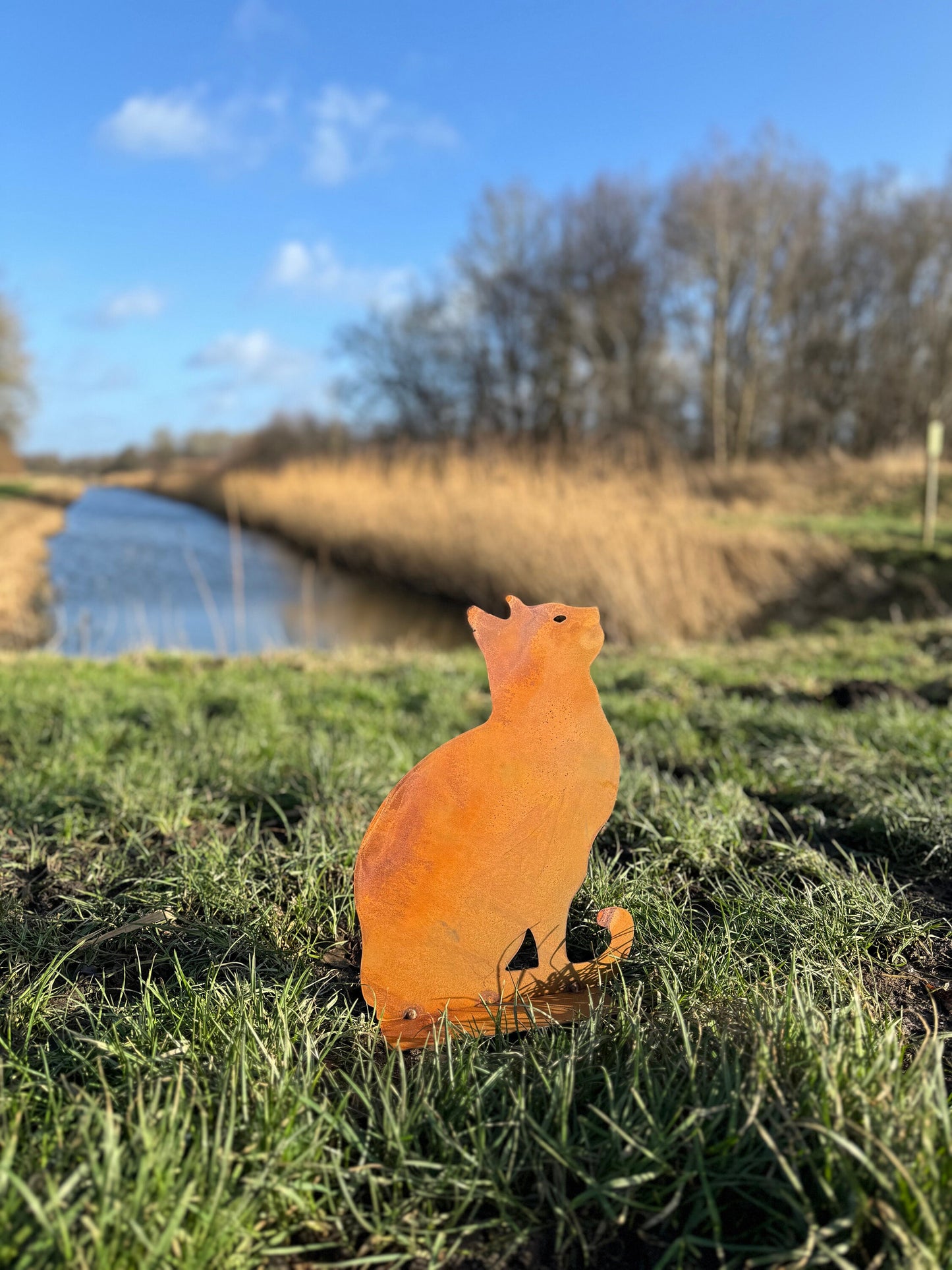 Rustic Cat Silhouette – Iron Sculpture. 25x12x35cm