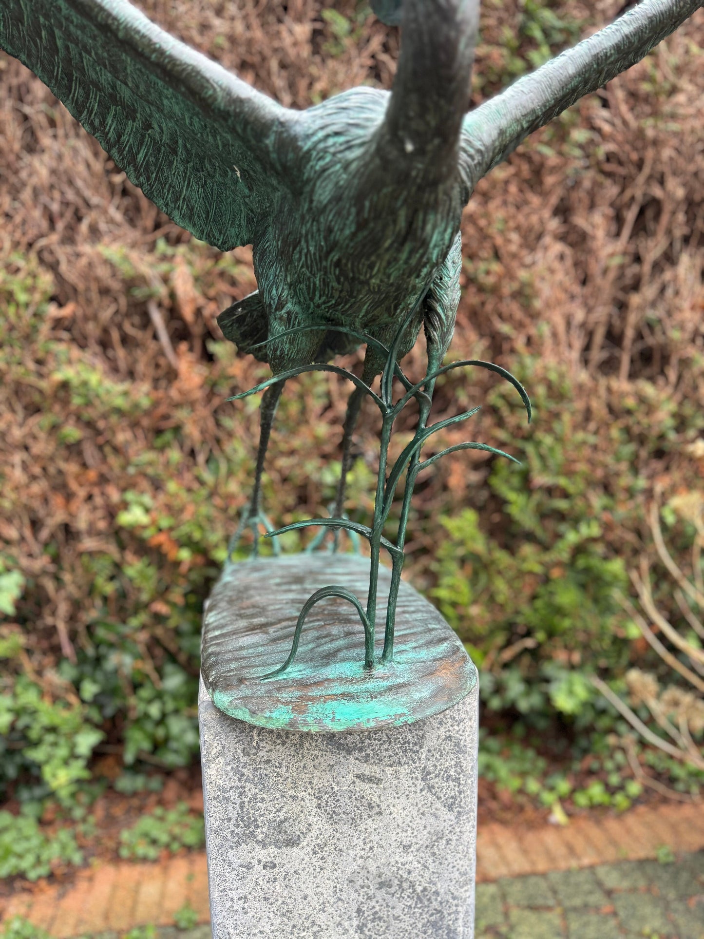 Graceful Heron – Bronze Sculpture. 105x75x83cm - 18Kg